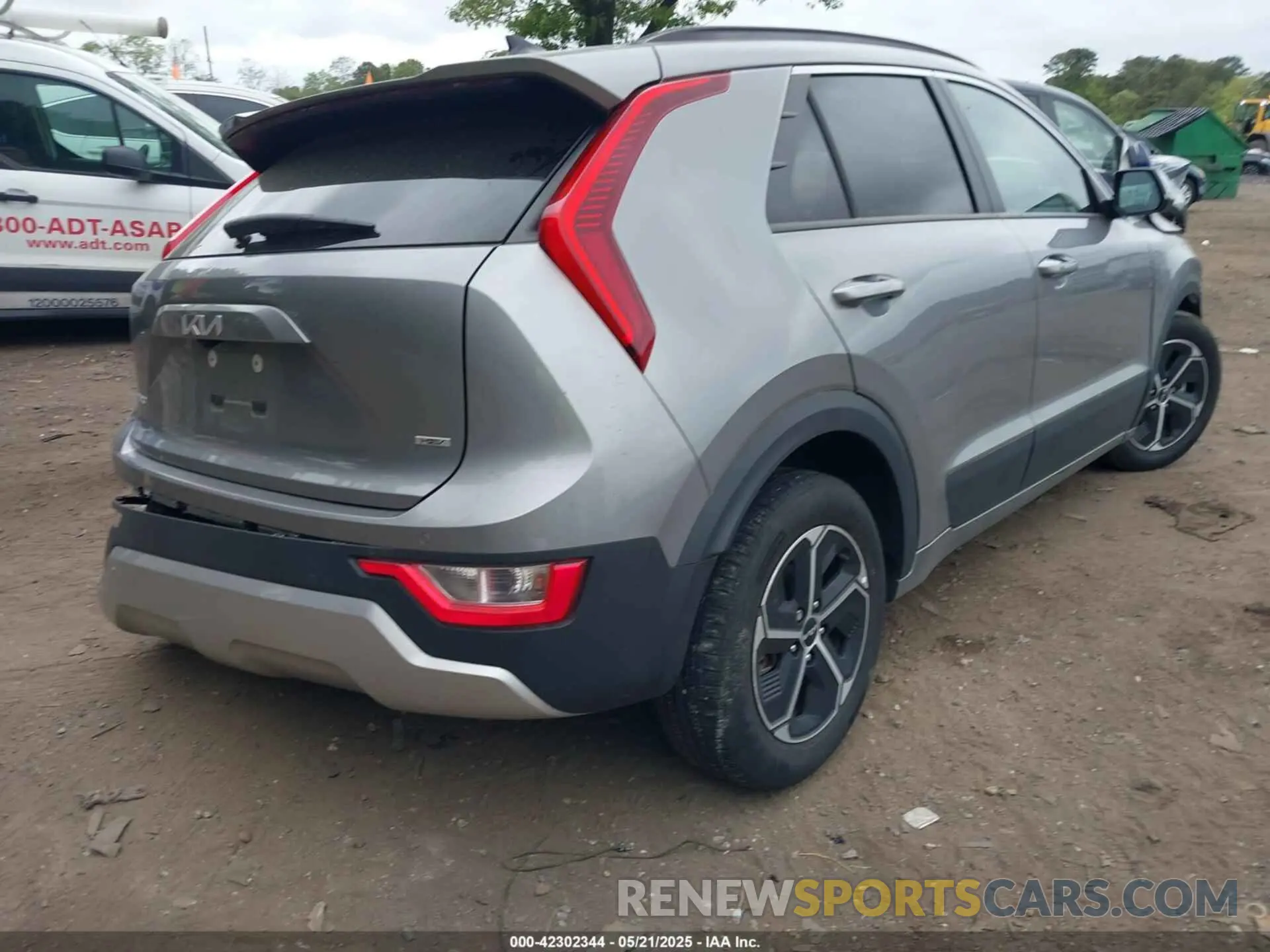 4 Photograph of a damaged car KNDCR3LE6P5049146 KIA NIRO 2023