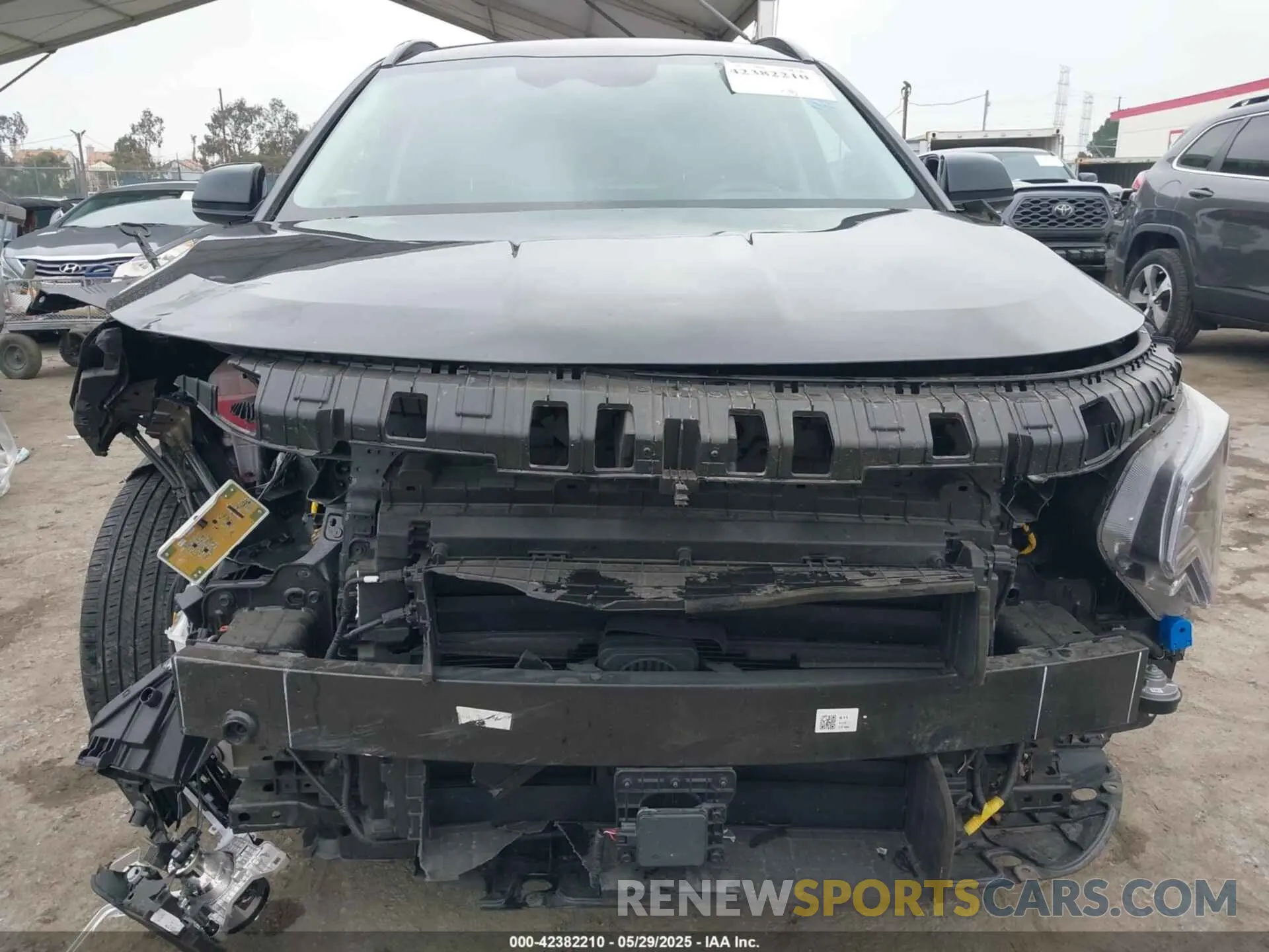 13 Photograph of a damaged car KNDCR3LE6P5050216 KIA NIRO 2023