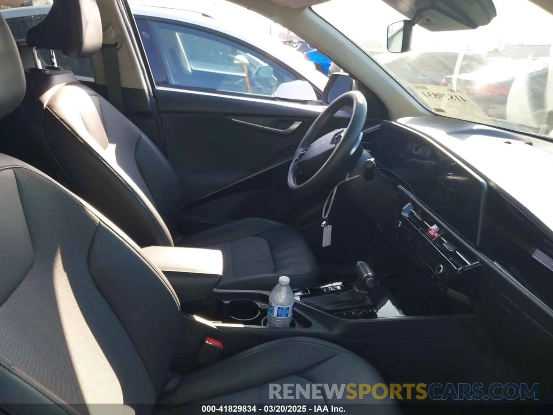 5 Photograph of a damaged car KNDCR3LE6P5051446 KIA NIRO 2023