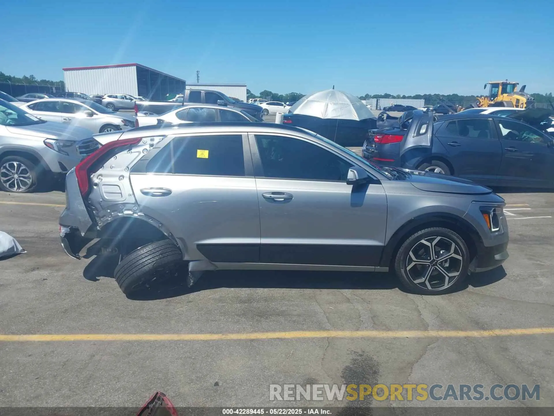 13 Photograph of a damaged car KNDCR3LE7P5058017 KIA NIRO 2023