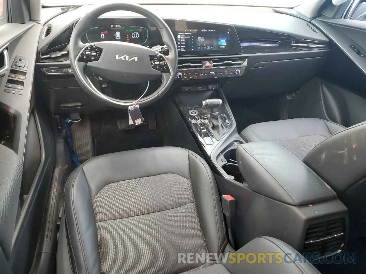 8 Photograph of a damaged car KNDCR3LE7P5059152 KIA NIRO 2023