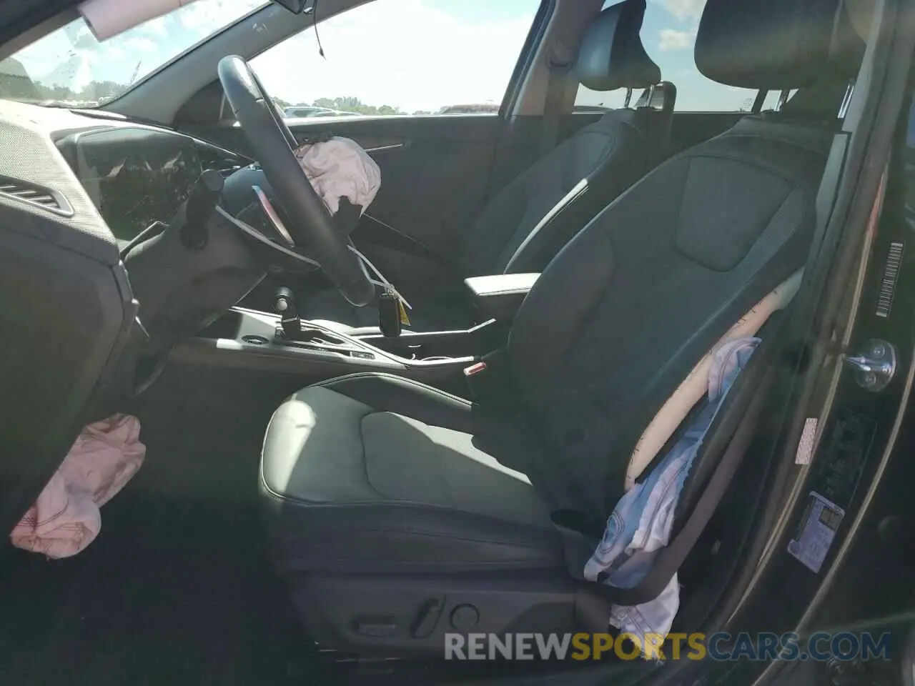 7 Photograph of a damaged car KNDCR3LE7P5116398 KIA NIRO 2023