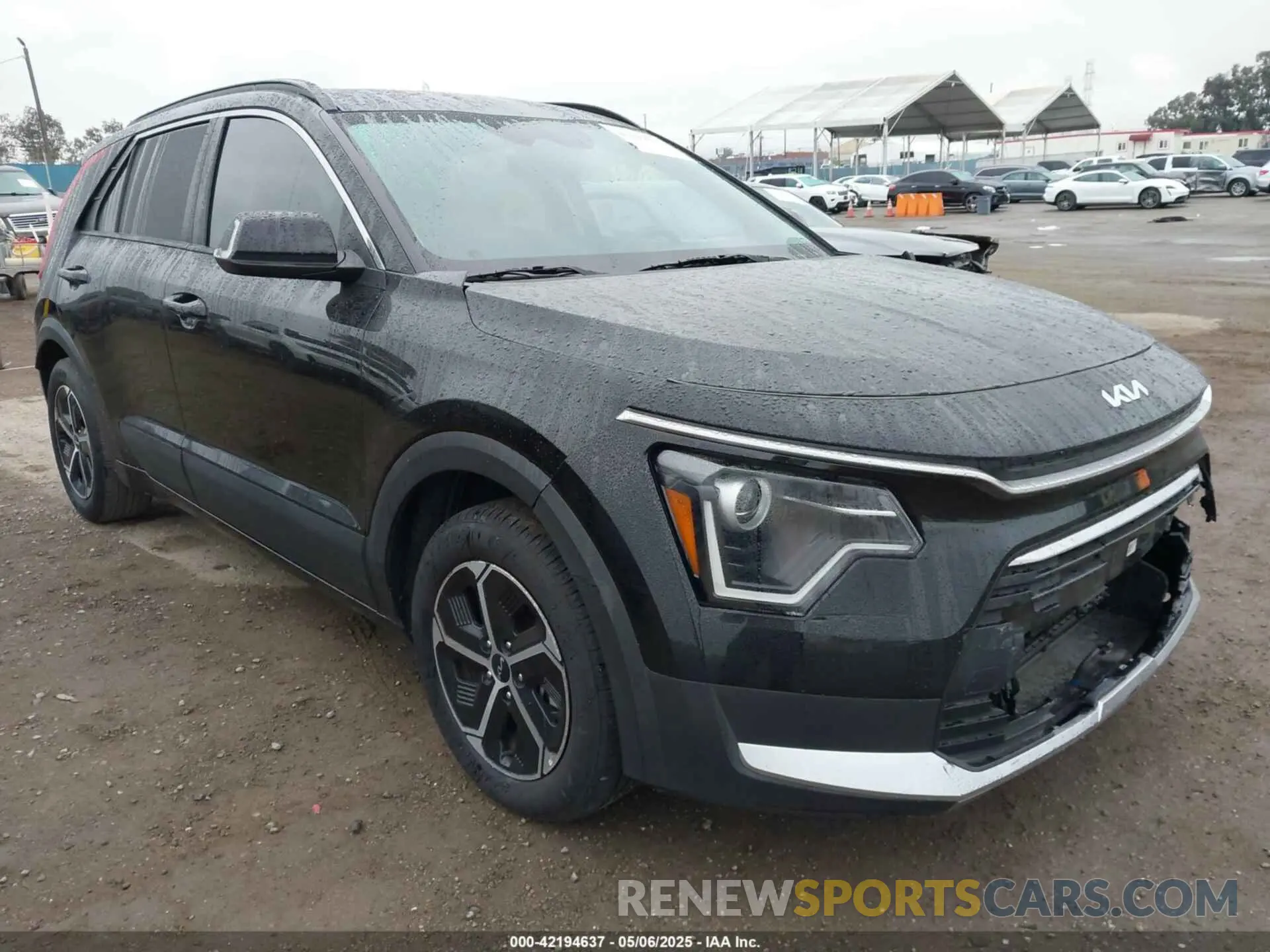 1 Photograph of a damaged car KNDCR3LE8P5086327 KIA NIRO 2023