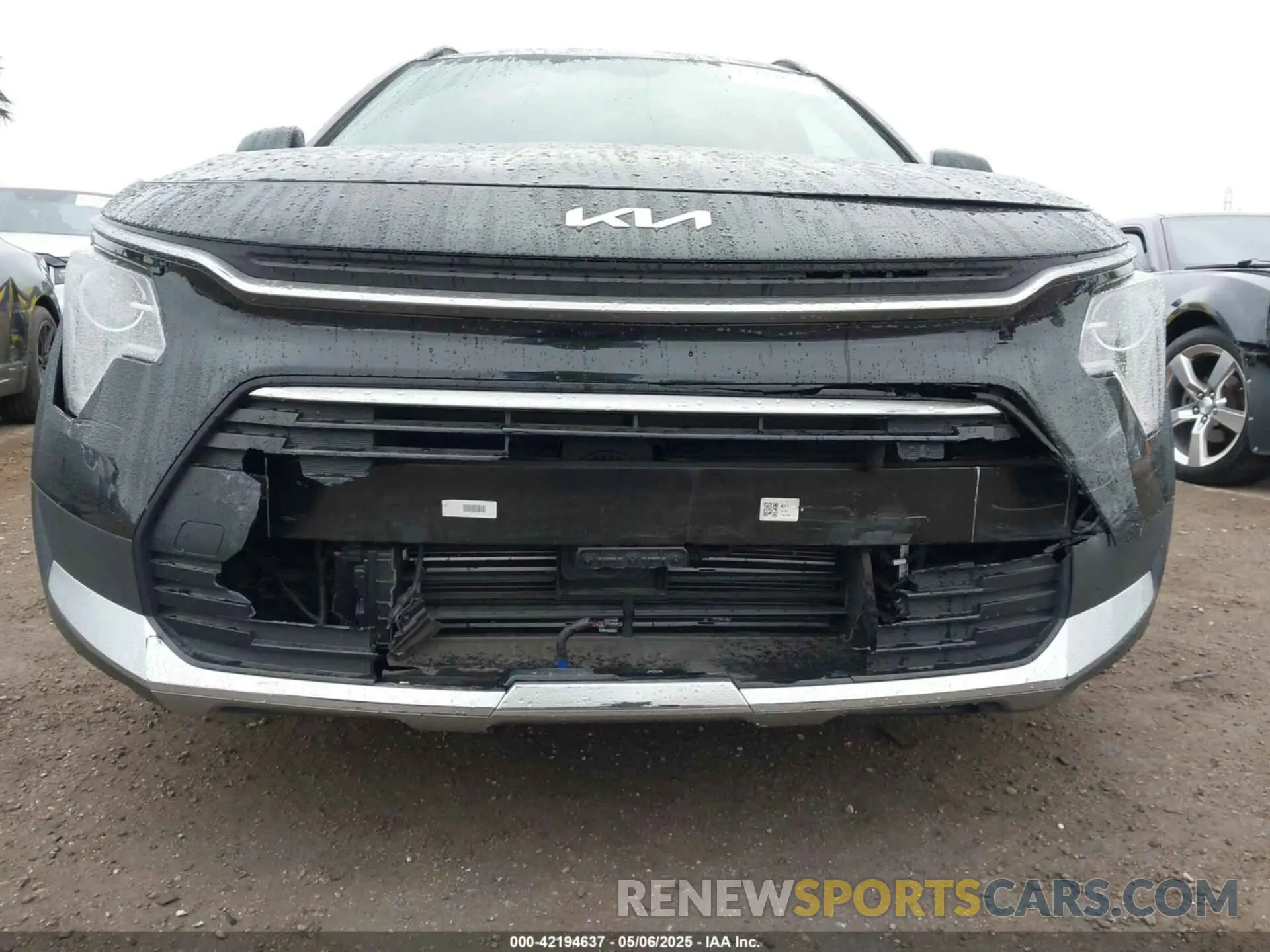 6 Photograph of a damaged car KNDCR3LE8P5086327 KIA NIRO 2023