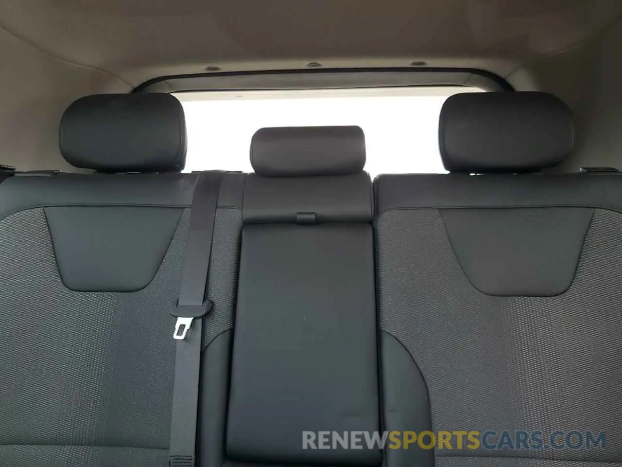 10 Photograph of a damaged car KNDCR3LE8P5112067 KIA NIRO 2023