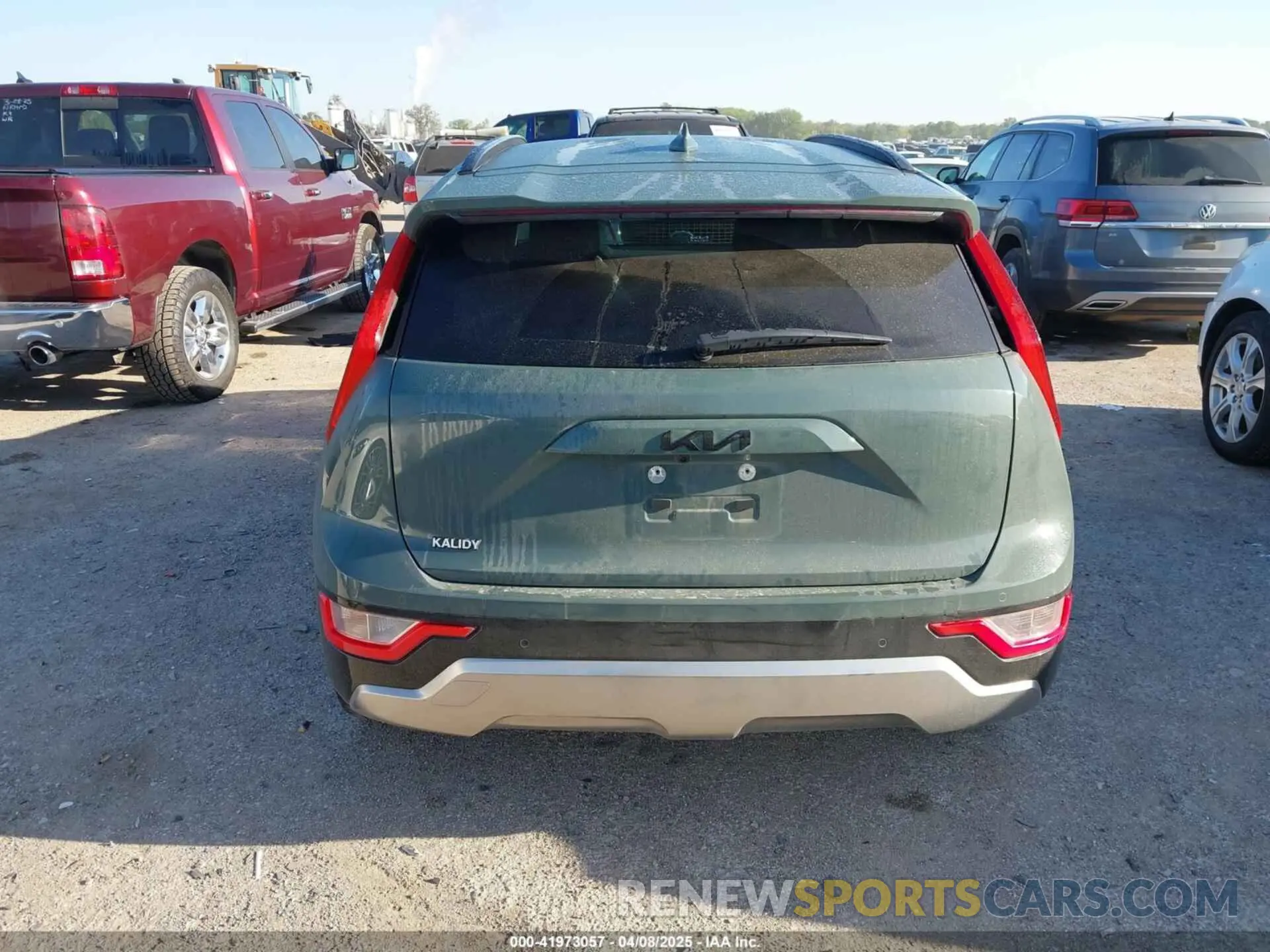 16 Photograph of a damaged car KNDCR3LE9P5037508 KIA NIRO 2023