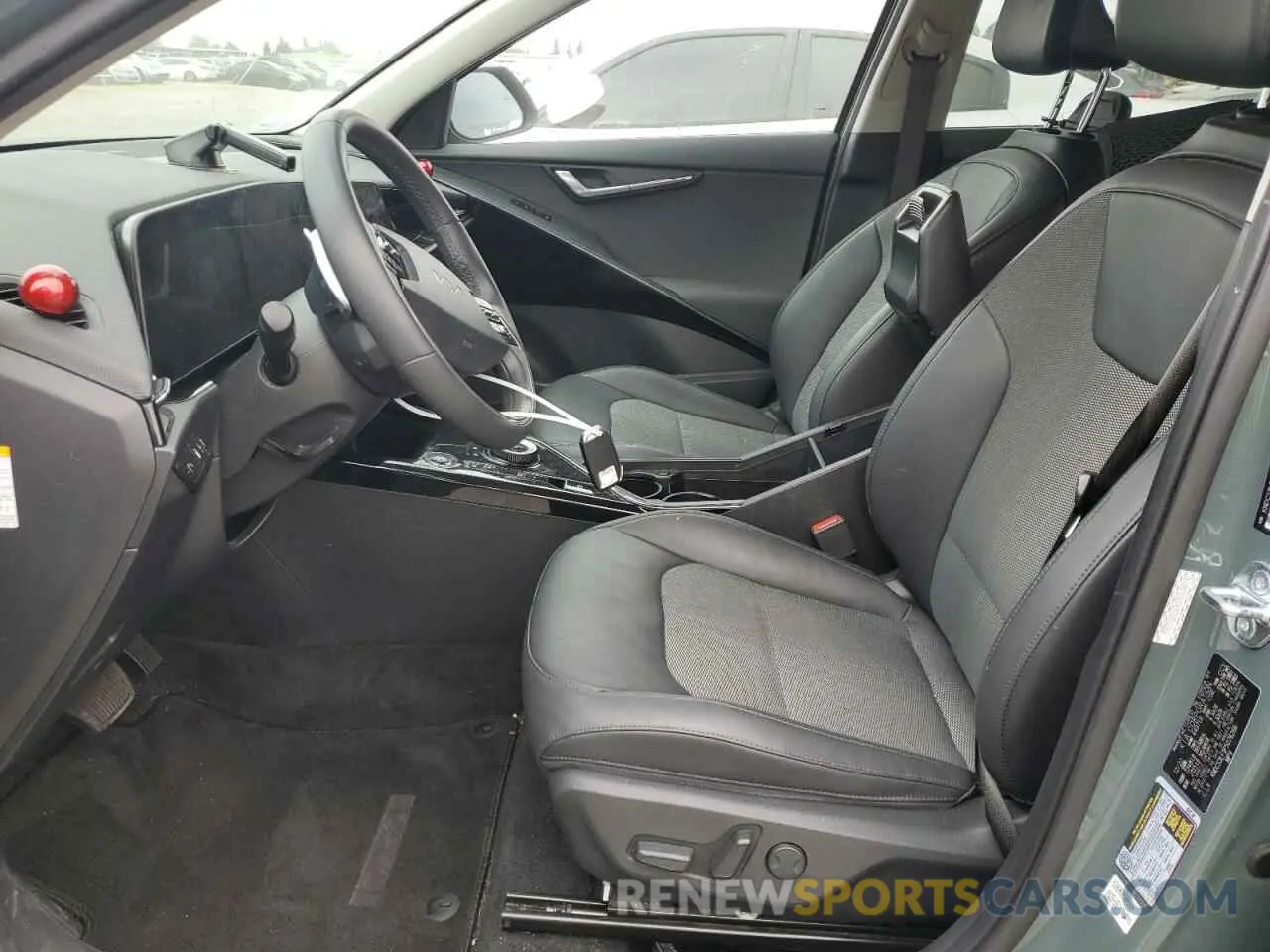 7 Photograph of a damaged car KNDCS3LF1P5076266 KIA NIRO 2023