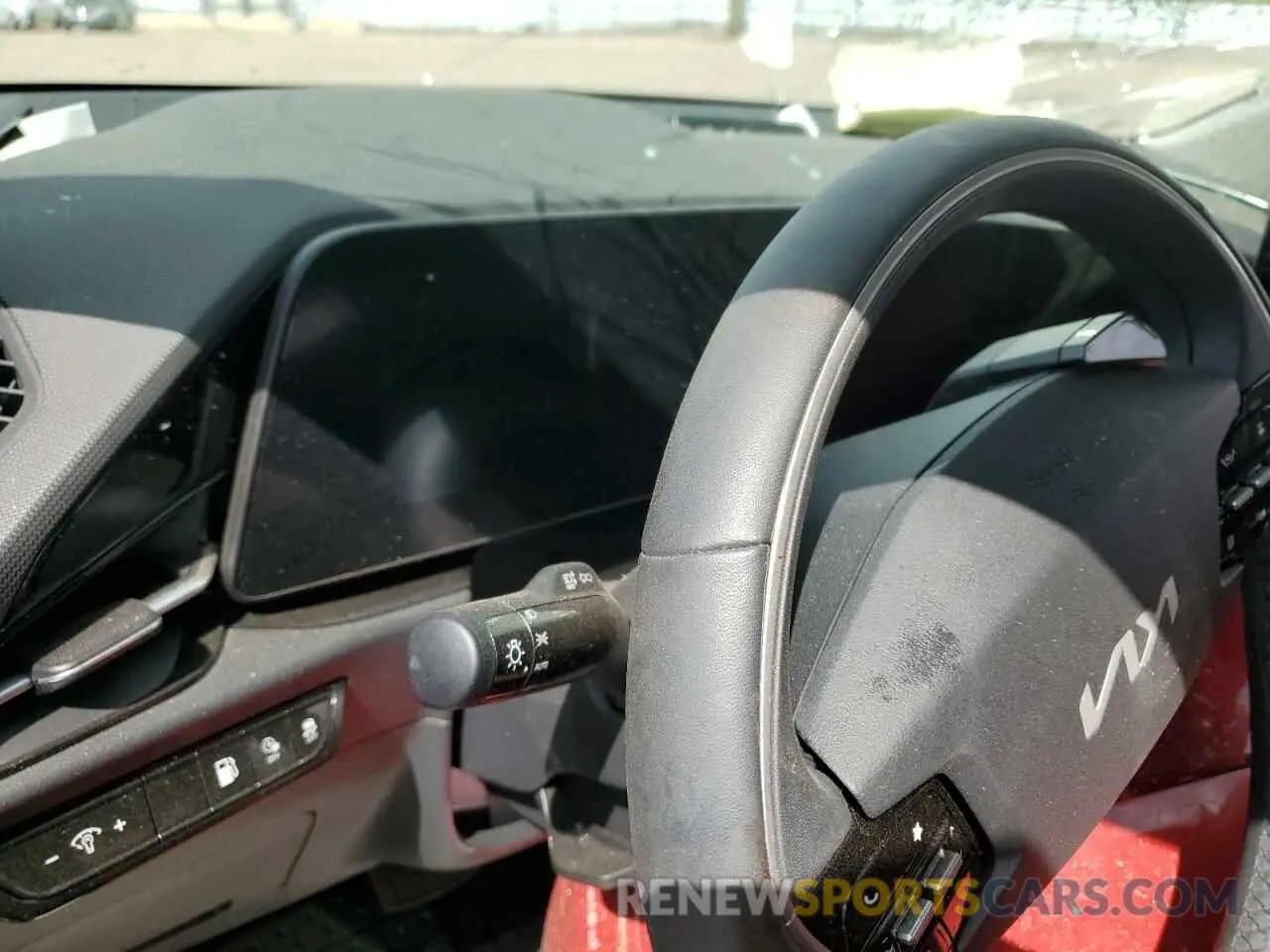 9 Photograph of a damaged car KNDCS3LF3P5074910 KIA NIRO 2023