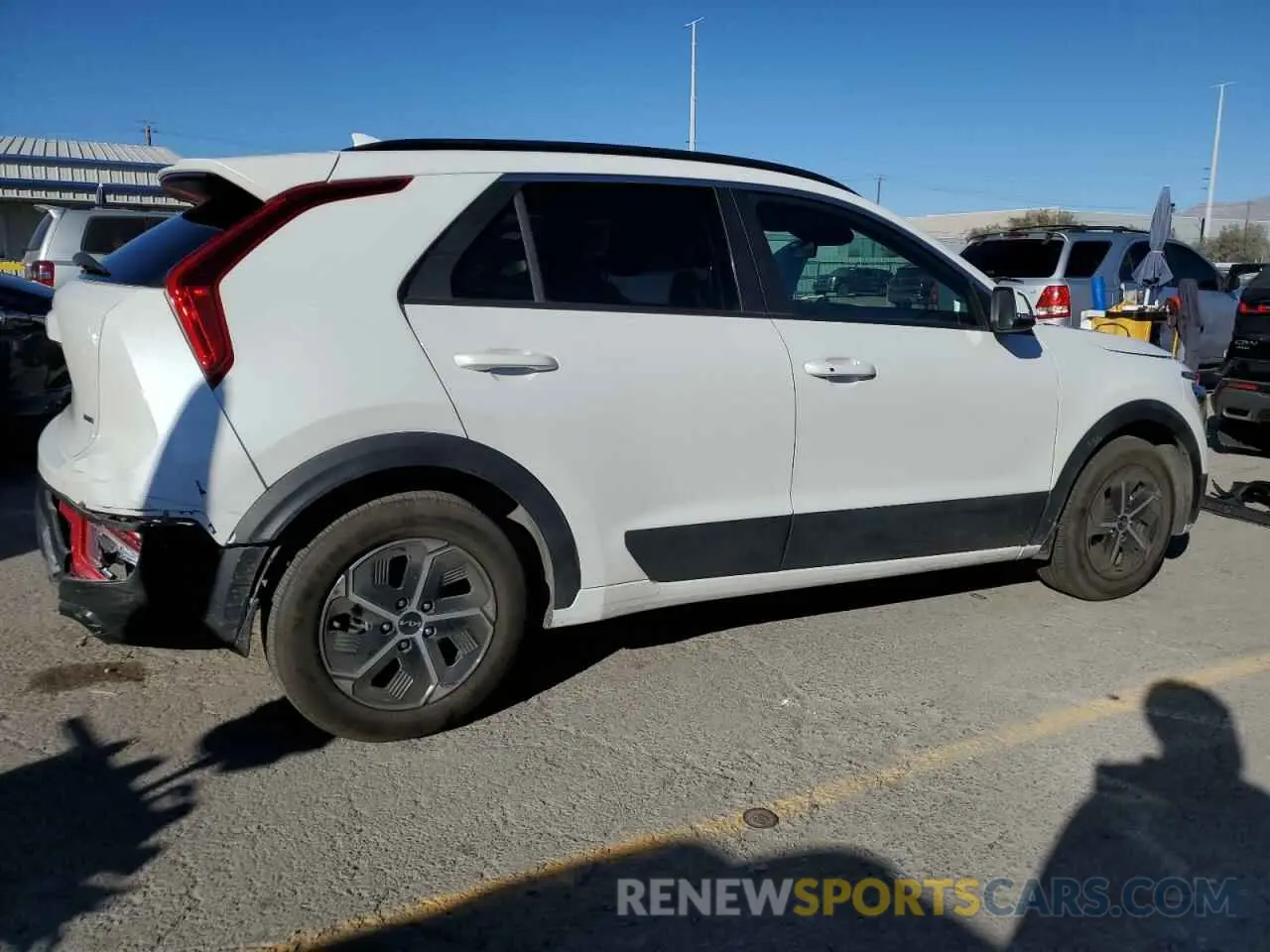 3 Photograph of a damaged car KNDCS3LF6P5113912 KIA NIRO 2023