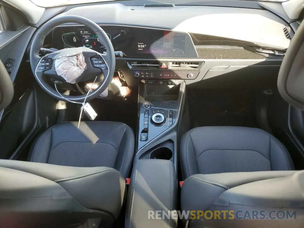 8 Photograph of a damaged car KNDCS3LF6P5113912 KIA NIRO 2023
