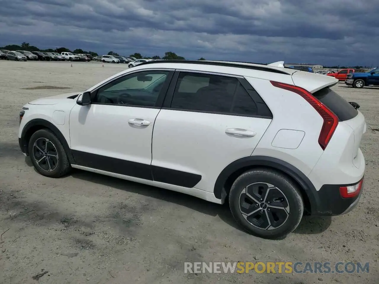 2 Photograph of a damaged car KNDCS3LFXP5054752 KIA NIRO 2023