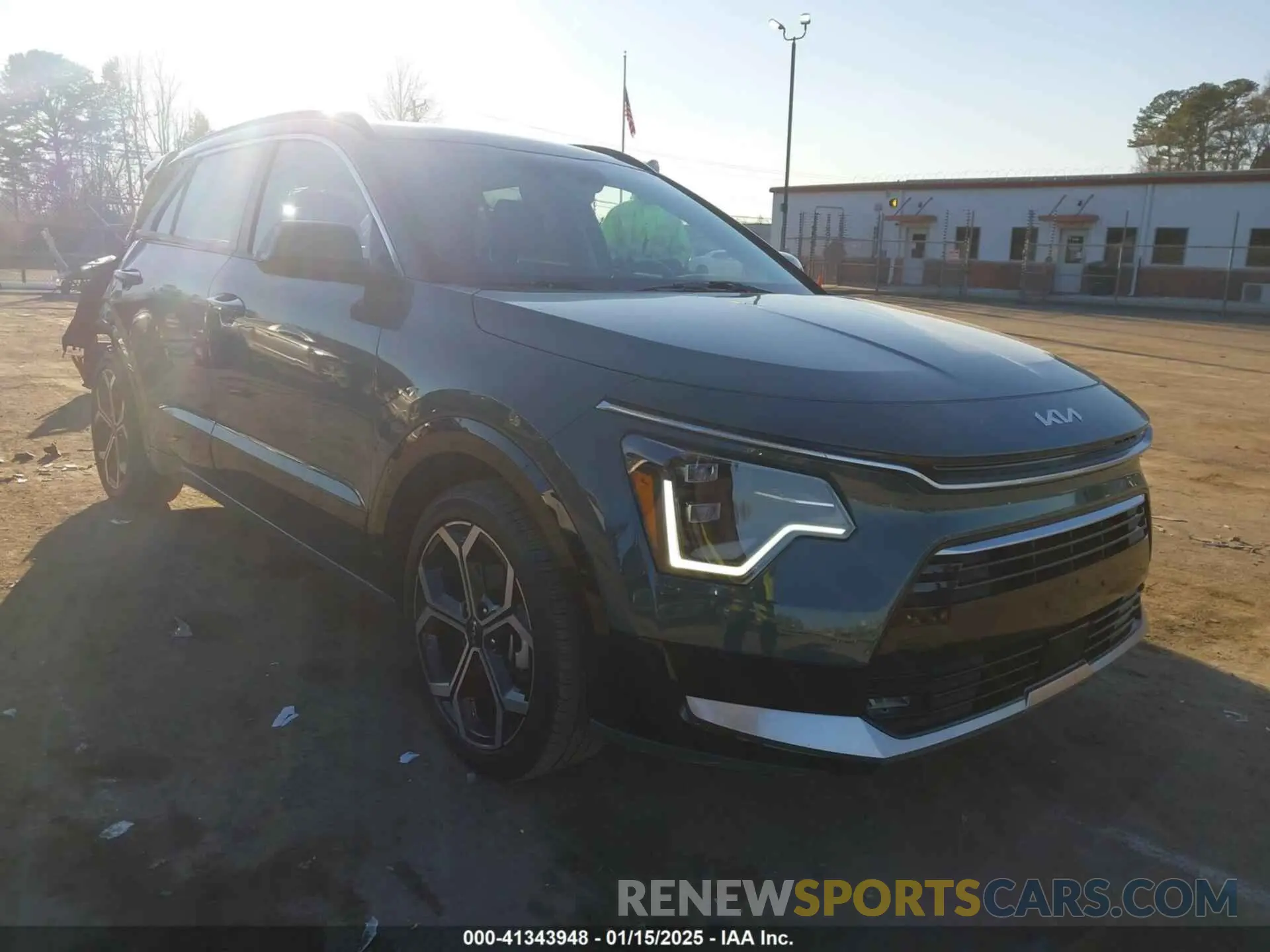 1 Photograph of a damaged car KNDCT3LE2P5039313 KIA NIRO 2023