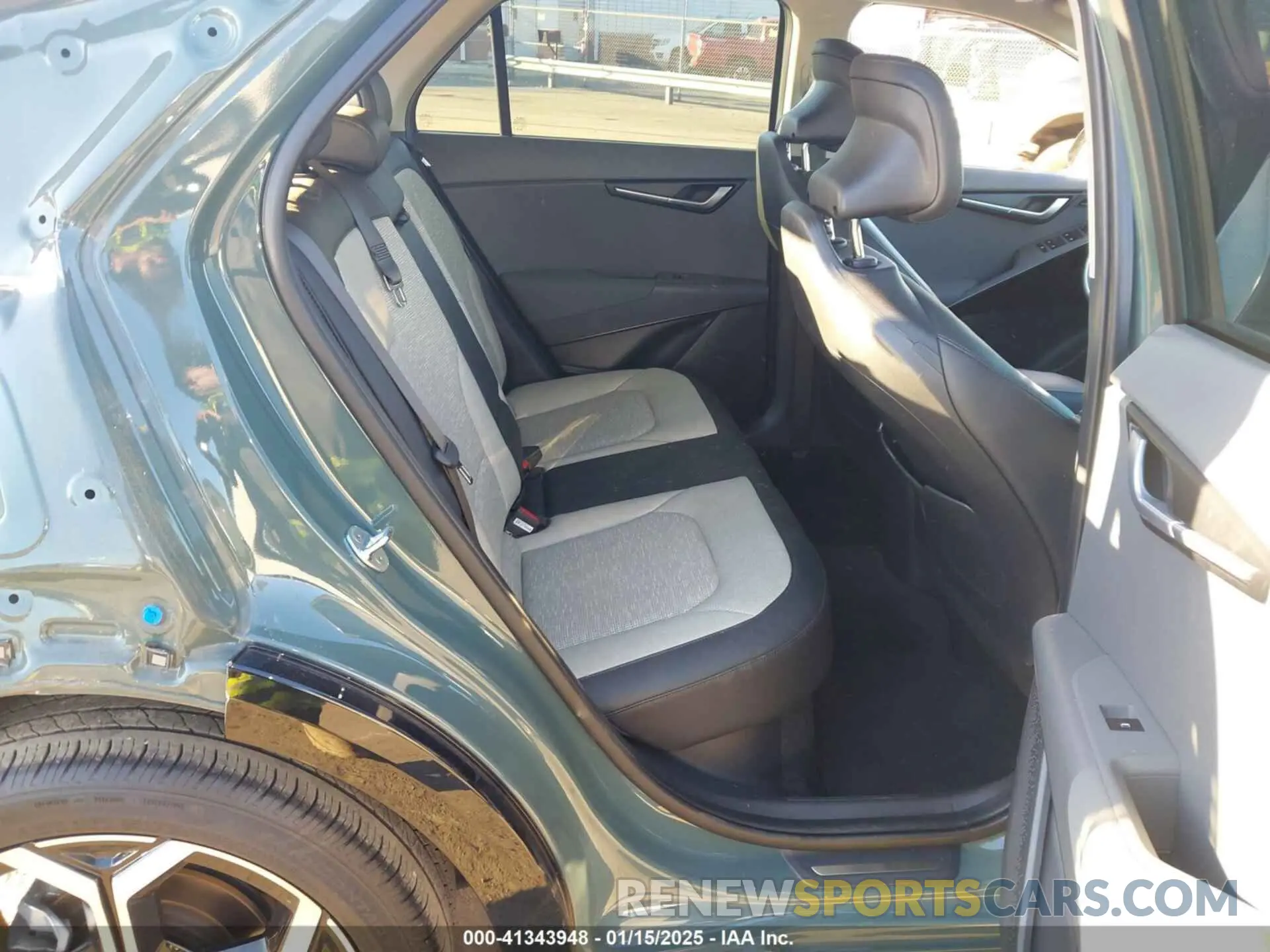 8 Photograph of a damaged car KNDCT3LE2P5039313 KIA NIRO 2023
