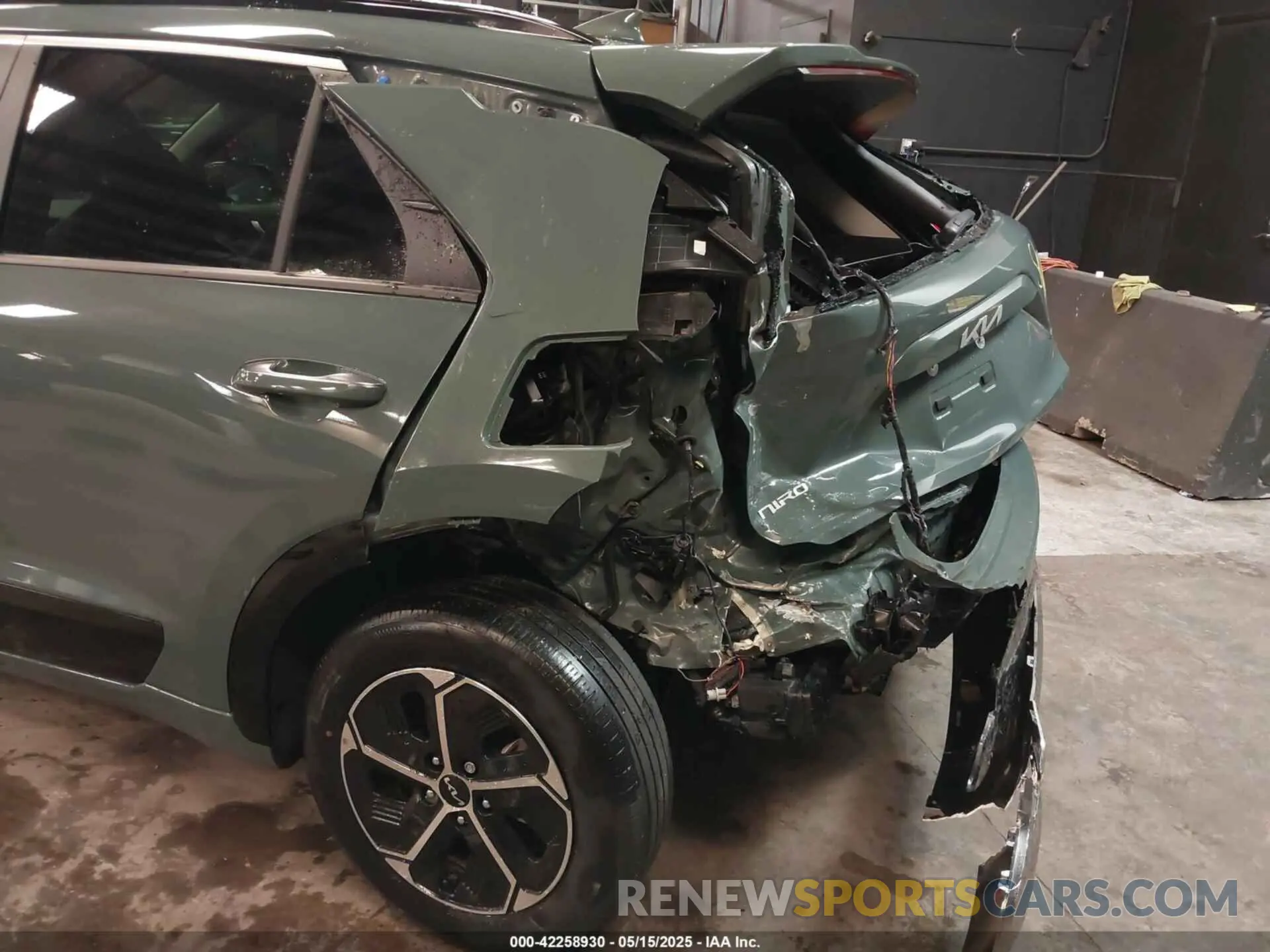 6 Photograph of a damaged car KNDCT3LE9P5045660 KIA NIRO 2023