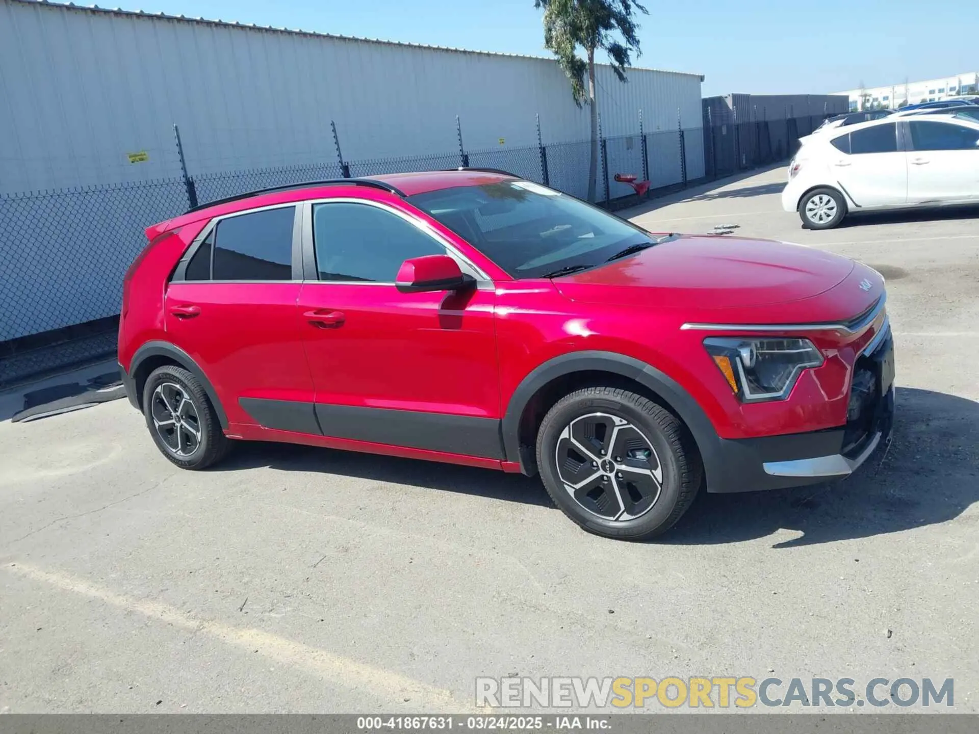 13 Photograph of a damaged car KNDCP3LE0R5131723 KIA NIRO 2024