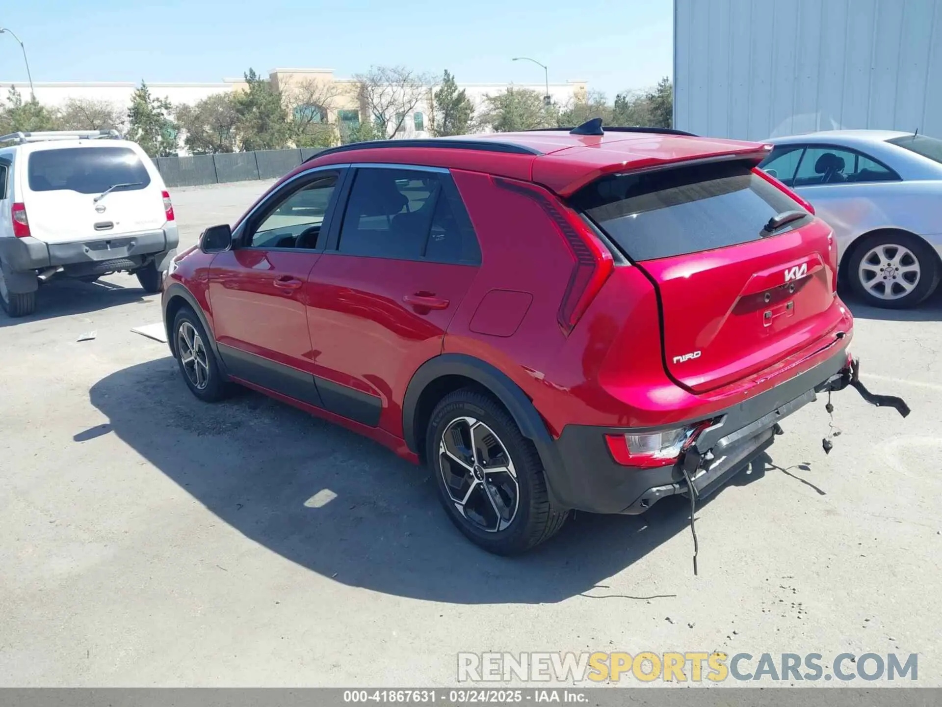 3 Photograph of a damaged car KNDCP3LE0R5131723 KIA NIRO 2024