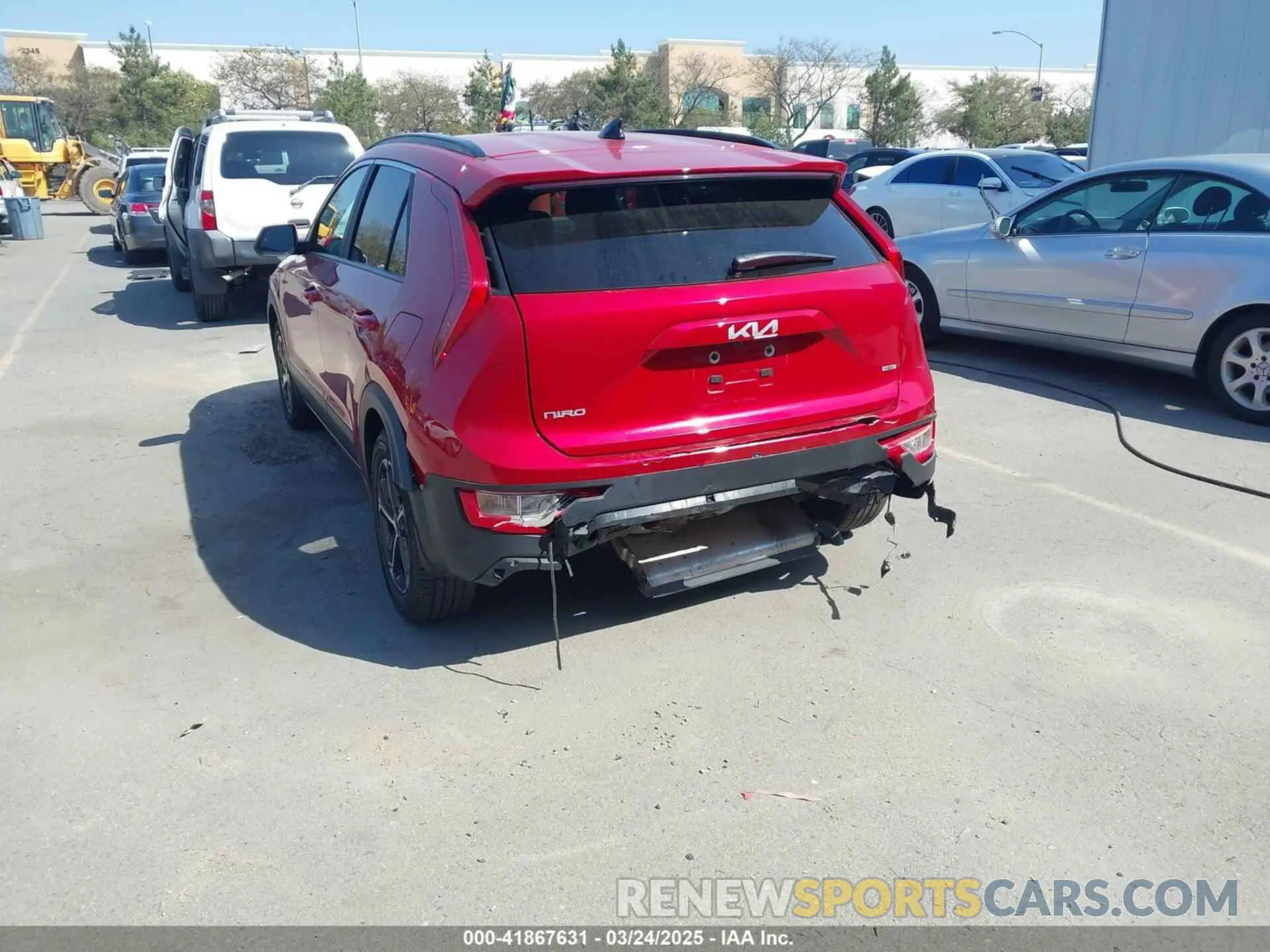 6 Photograph of a damaged car KNDCP3LE0R5131723 KIA NIRO 2024