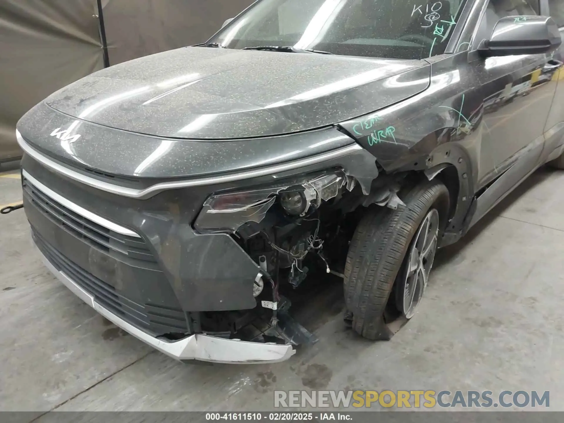 6 Photograph of a damaged car KNDCP3LE0R5189752 KIA NIRO 2024