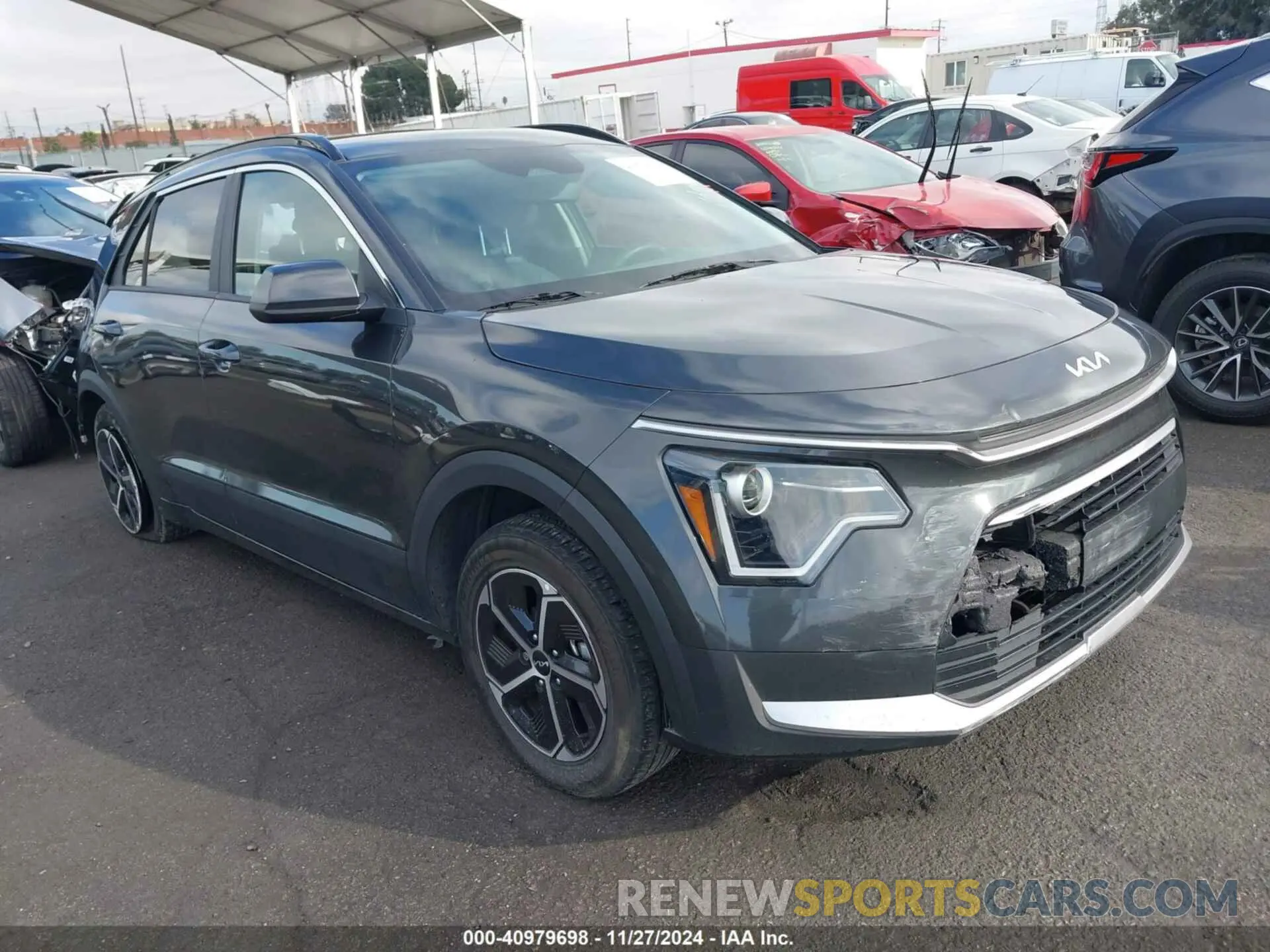 1 Photograph of a damaged car KNDCP3LE4R5121941 KIA NIRO 2024