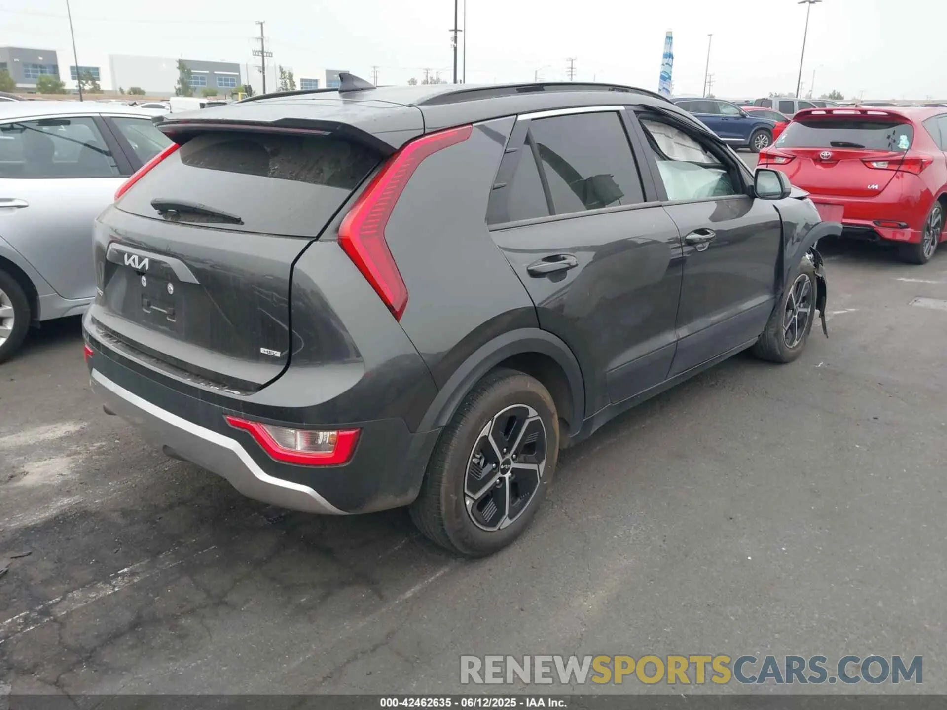 4 Photograph of a damaged car KNDCP3LE4R5179211 KIA NIRO 2024