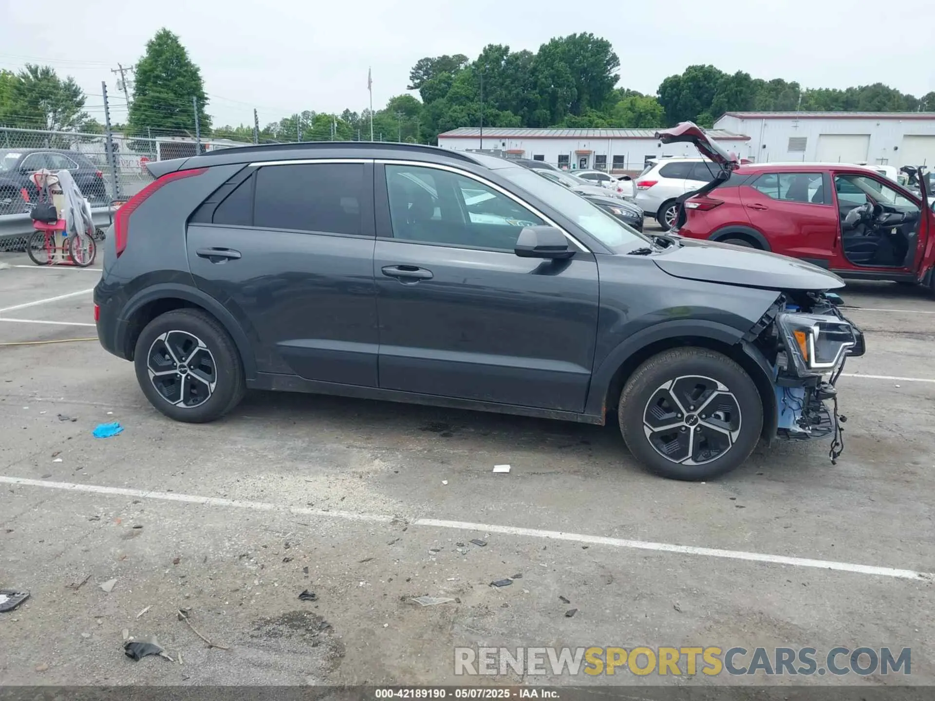 13 Photograph of a damaged car KNDCP3LE6R5174494 KIA NIRO 2024