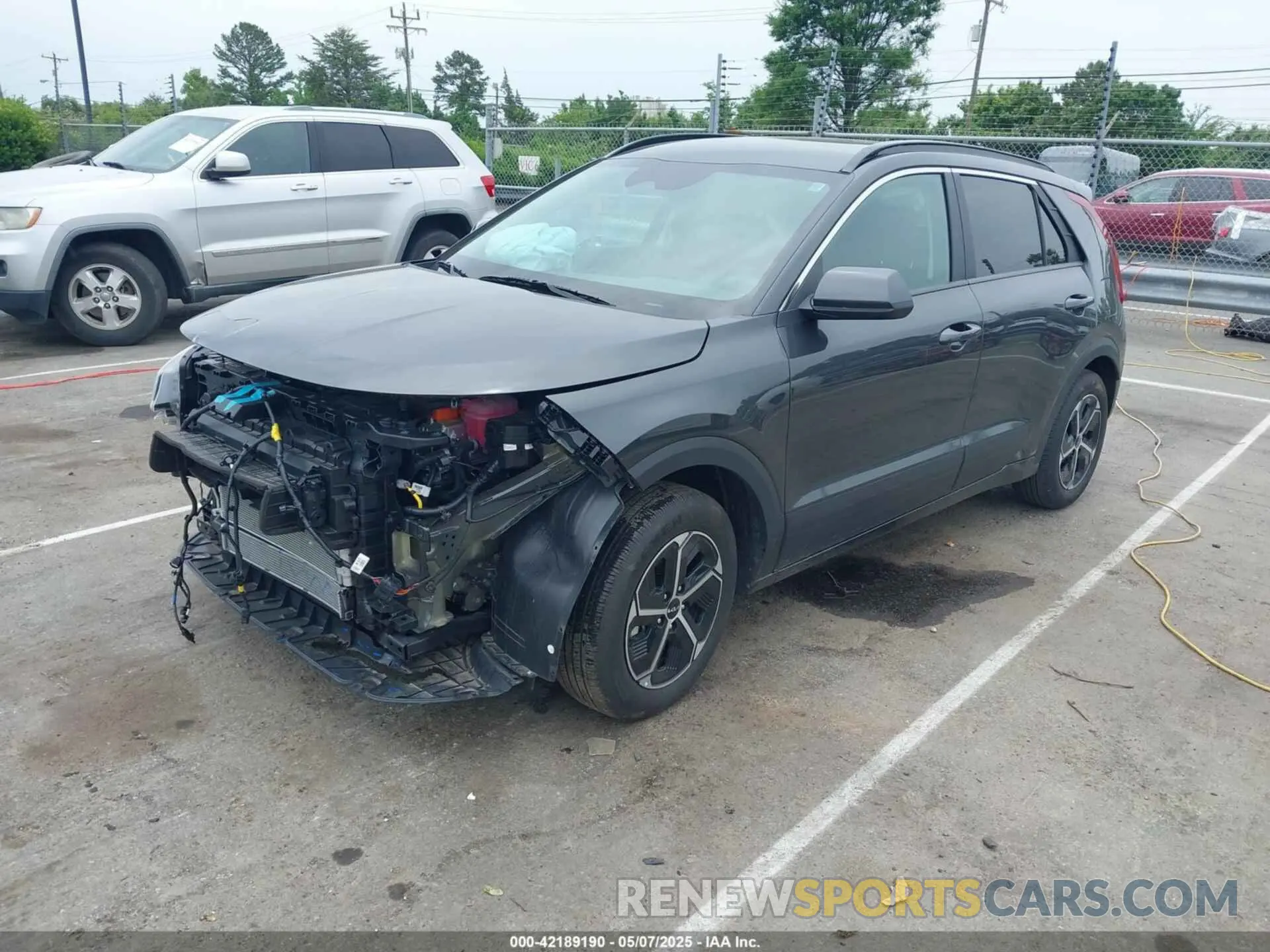 2 Photograph of a damaged car KNDCP3LE6R5174494 KIA NIRO 2024