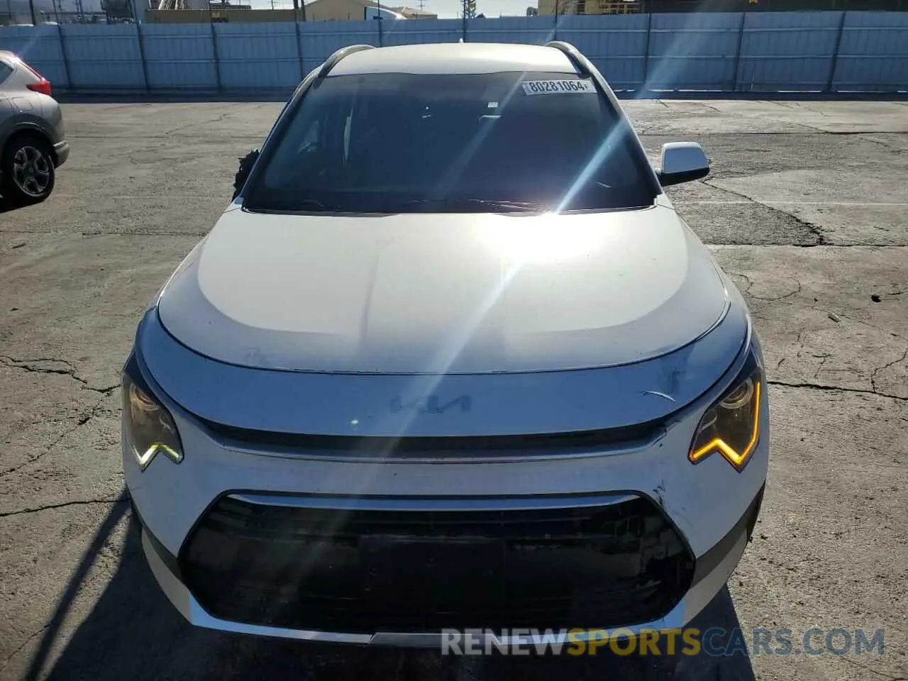 5 Photograph of a damaged car KNDCP3LE6R5184247 KIA NIRO 2024