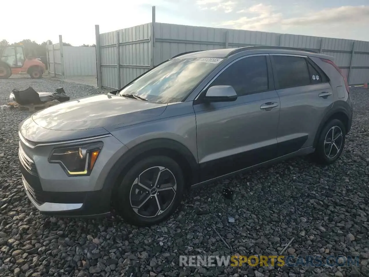 1 Photograph of a damaged car KNDCP3LE9R5121630 KIA NIRO 2024