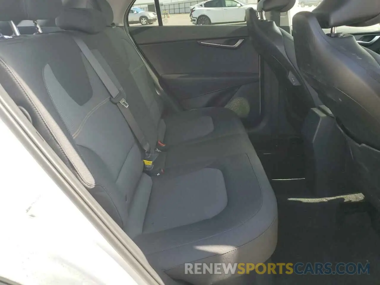 11 Photograph of a damaged car KNDCP3LEXR5184235 KIA NIRO 2024