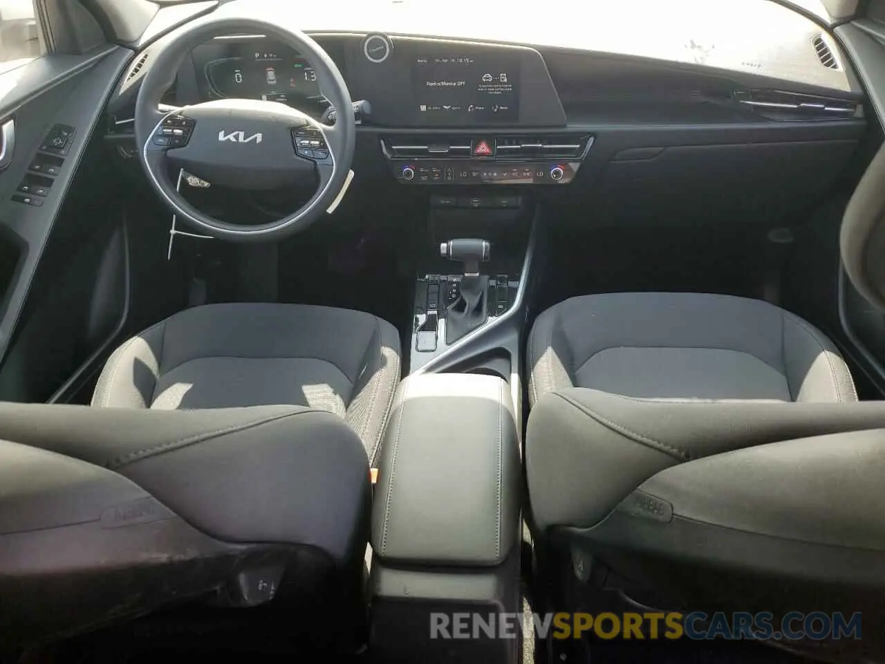 8 Photograph of a damaged car KNDCP3LEXR5184235 KIA NIRO 2024