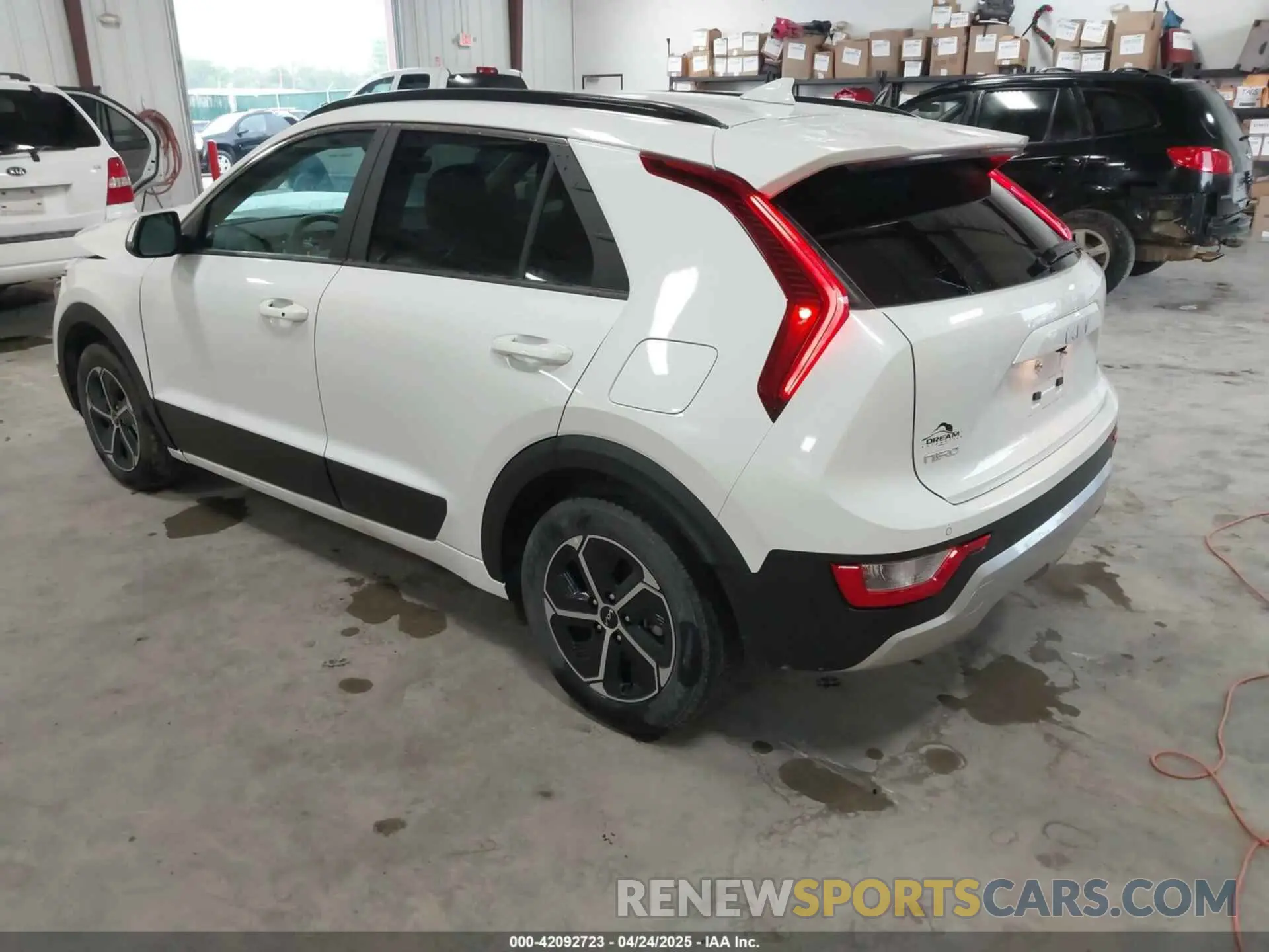3 Photograph of a damaged car KNDCR3LE0R5121073 KIA NIRO 2024