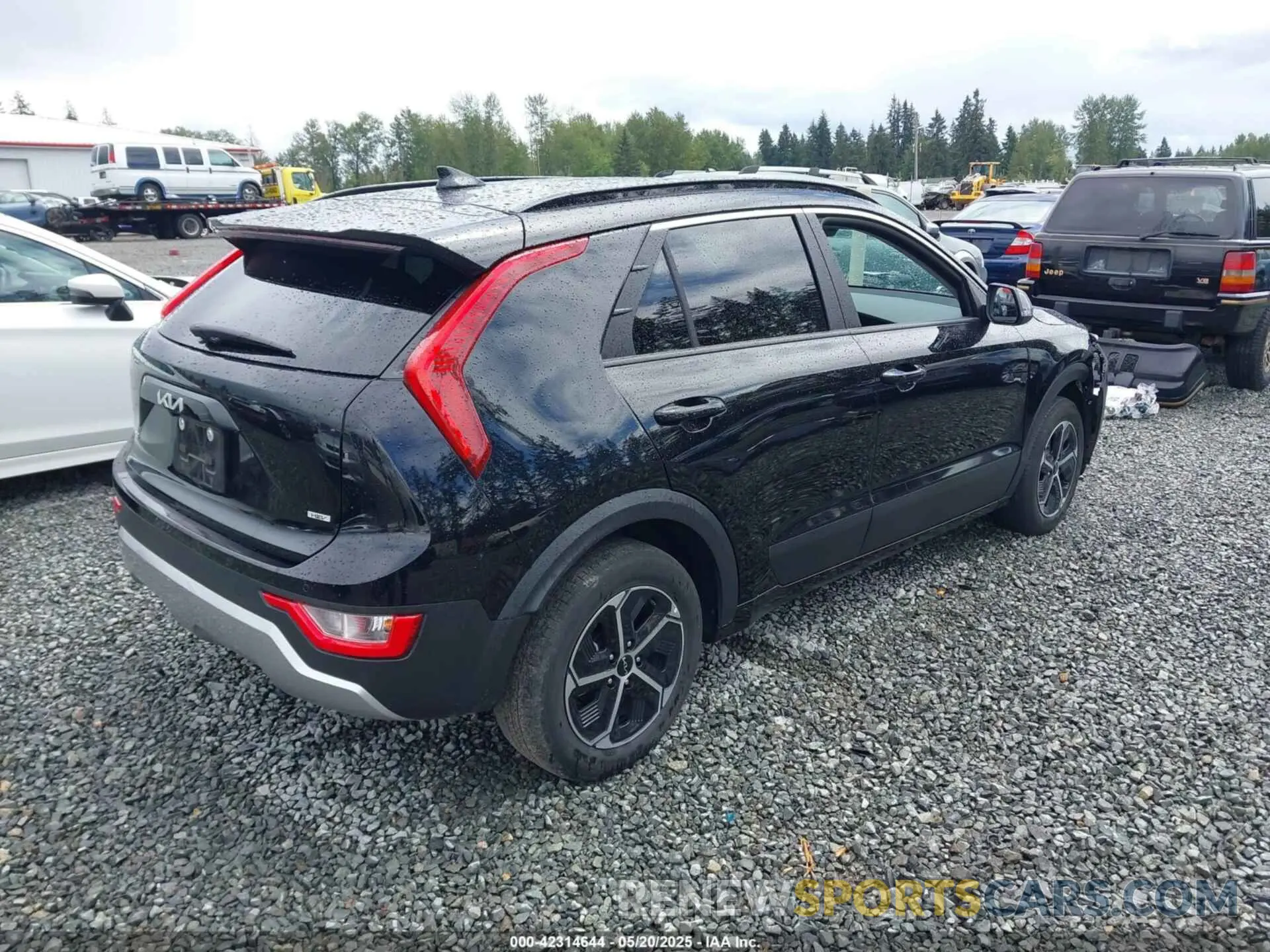 4 Photograph of a damaged car KNDCR3LE0R5144708 KIA NIRO 2024