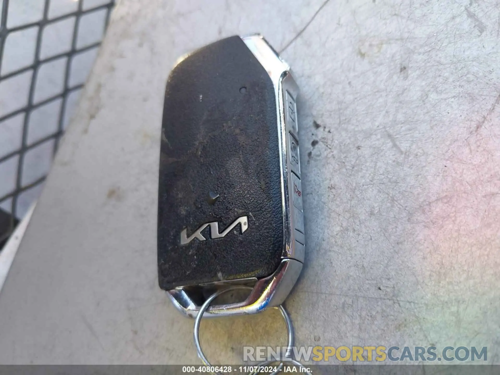 11 Photograph of a damaged car KNDCR3LE0R5167972 KIA NIRO 2024