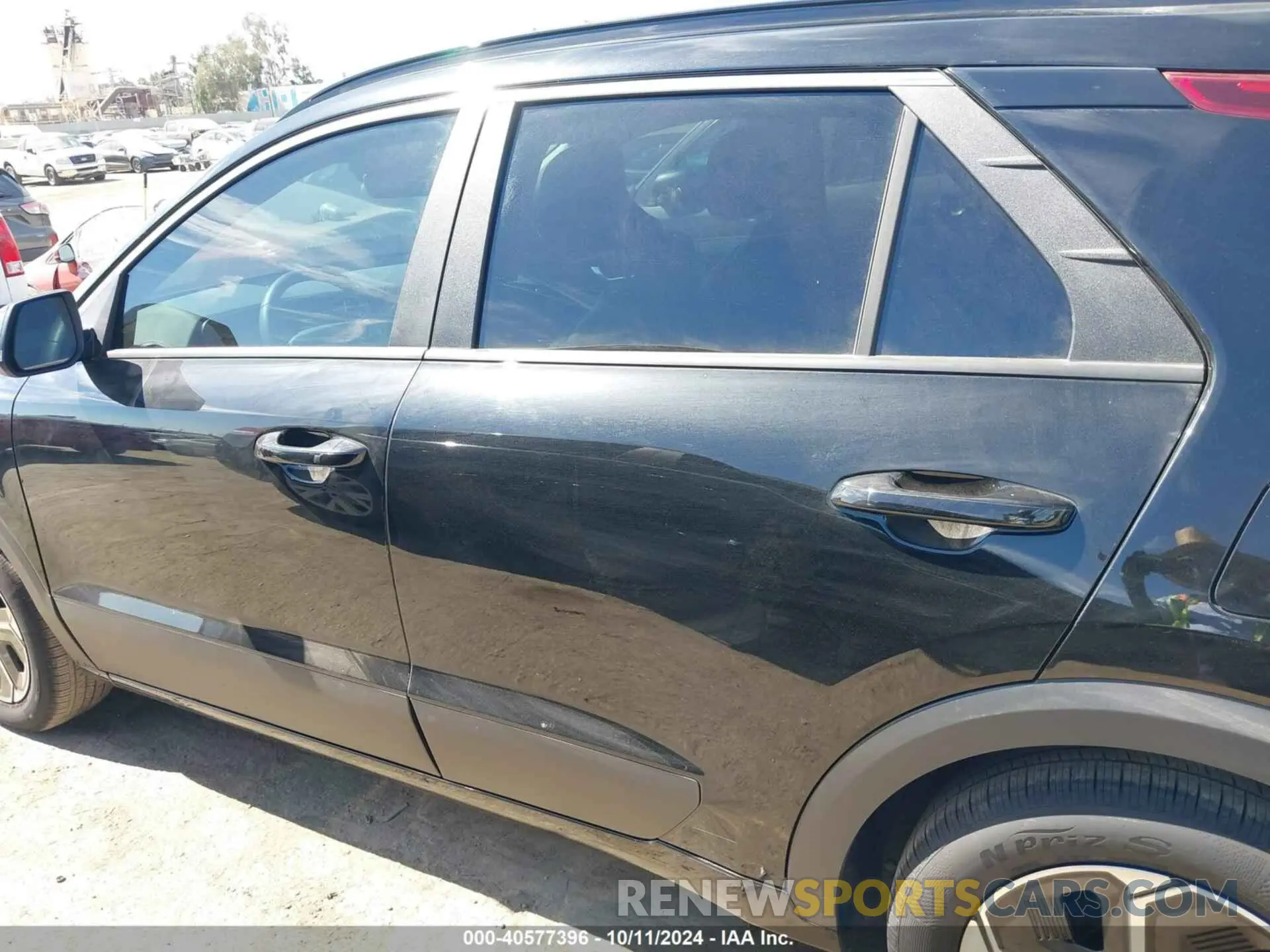 15 Photograph of a damaged car KNDCR3LE1R5166538 KIA NIRO 2024