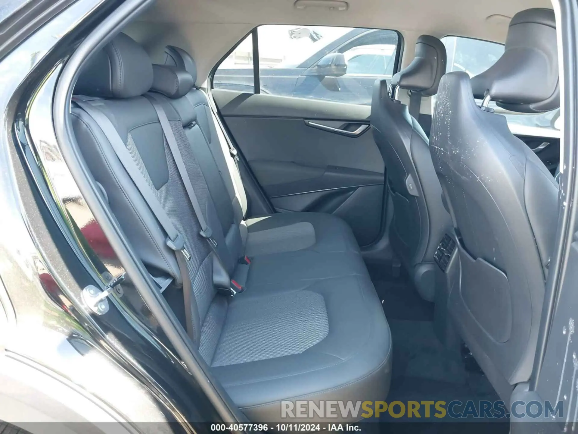 8 Photograph of a damaged car KNDCR3LE1R5166538 KIA NIRO 2024