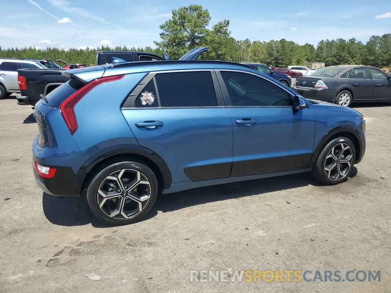 3 Photograph of a damaged car KNDCR3LE2R5122080 KIA NIRO 2024
