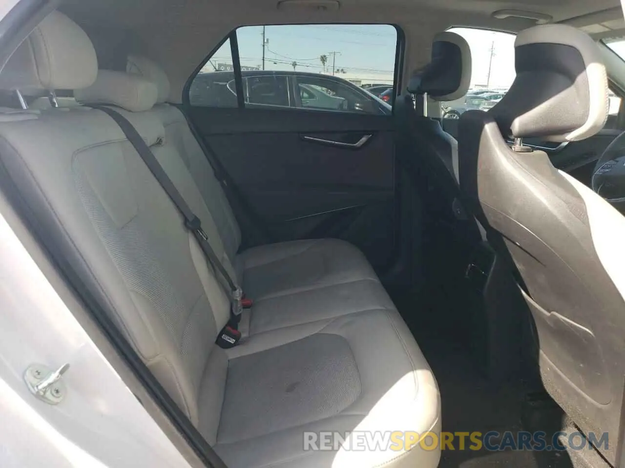 11 Photograph of a damaged car KNDCR3LE2R5138683 KIA NIRO 2024