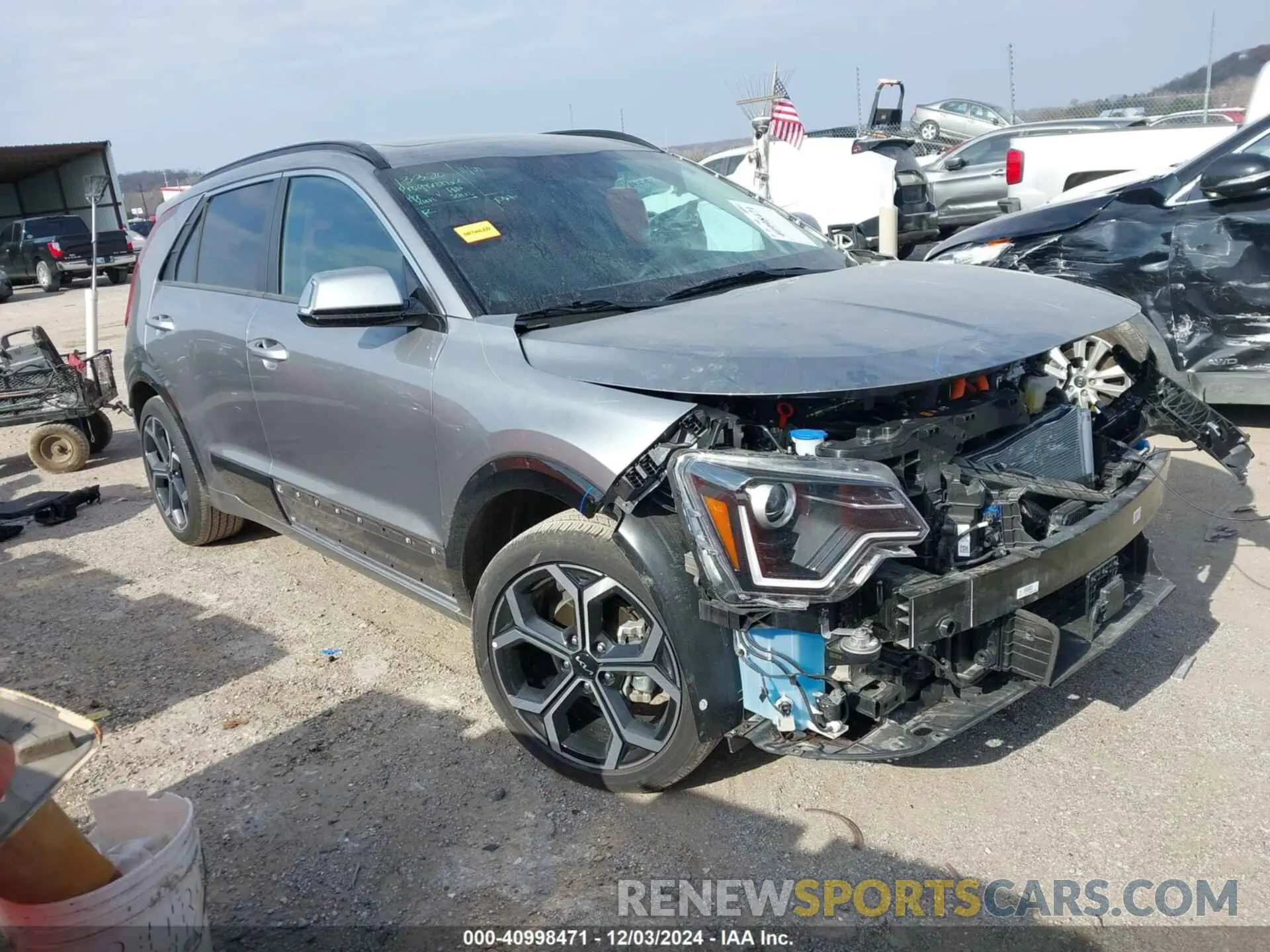 1 Photograph of a damaged car KNDCR3LE2R5173868 KIA NIRO 2024