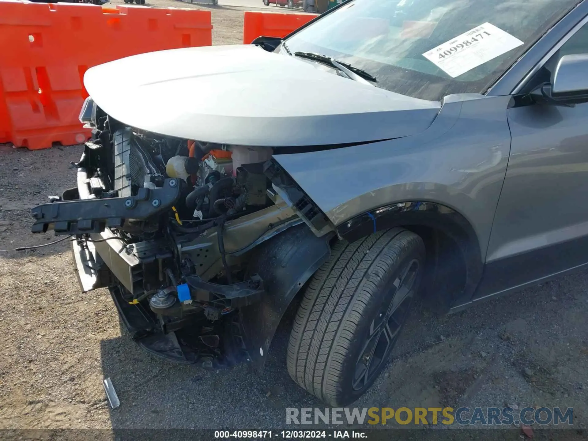 6 Photograph of a damaged car KNDCR3LE2R5173868 KIA NIRO 2024