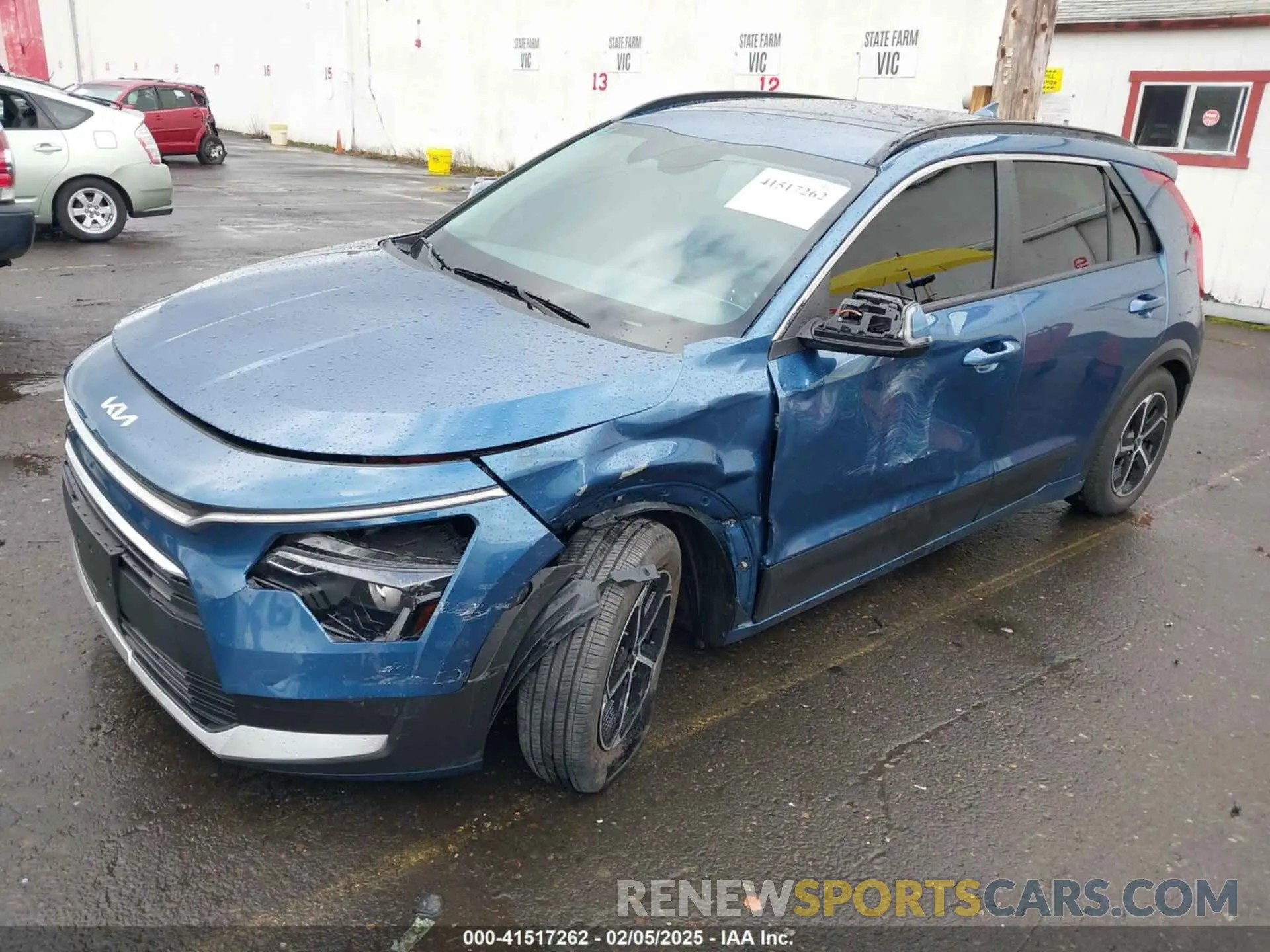 2 Photograph of a damaged car KNDCR3LE2R5189956 KIA NIRO 2024