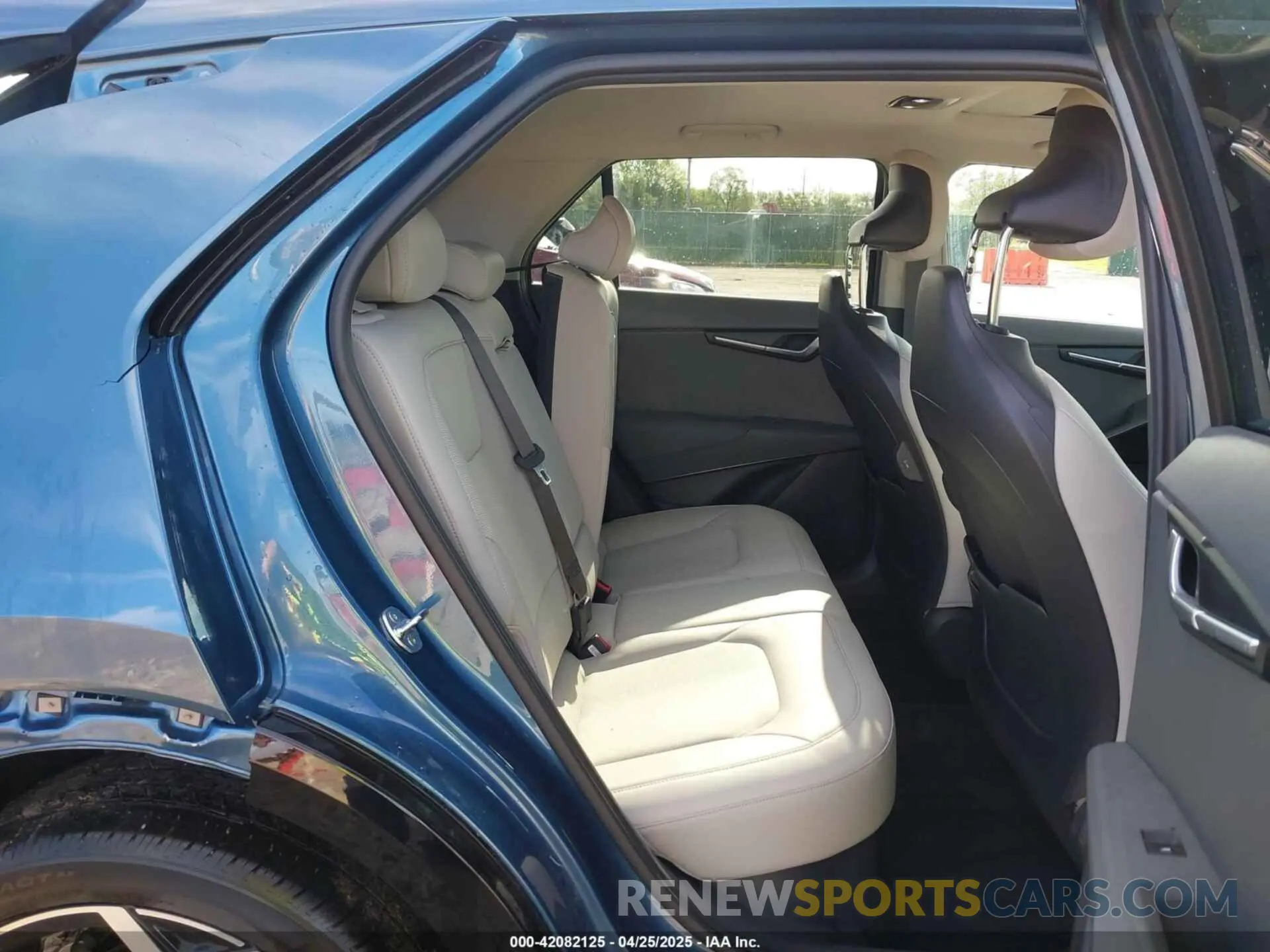 8 Photograph of a damaged car KNDCR3LE4R5144596 KIA NIRO 2024