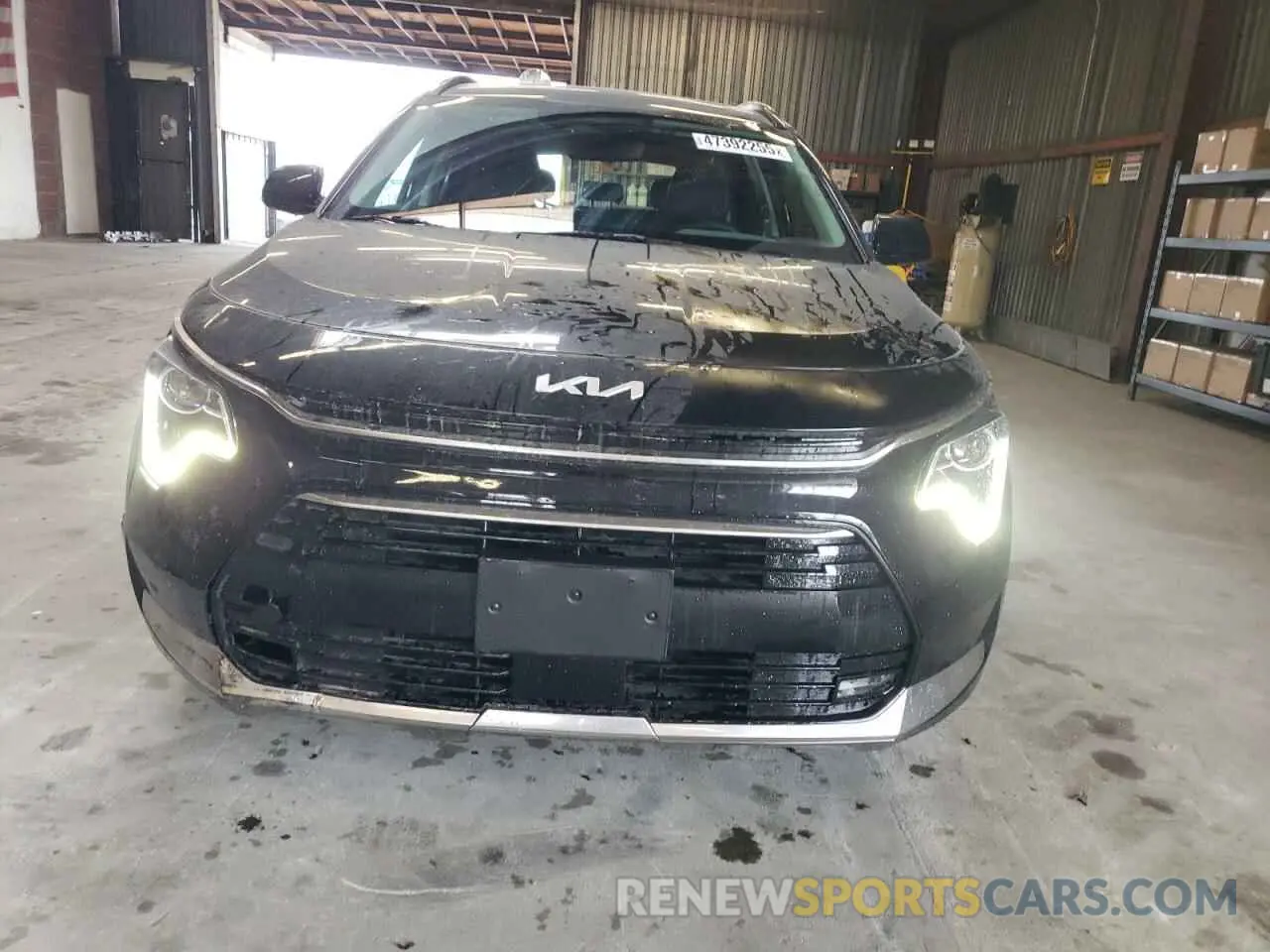 5 Photograph of a damaged car KNDCR3LE5R5153274 KIA NIRO 2024