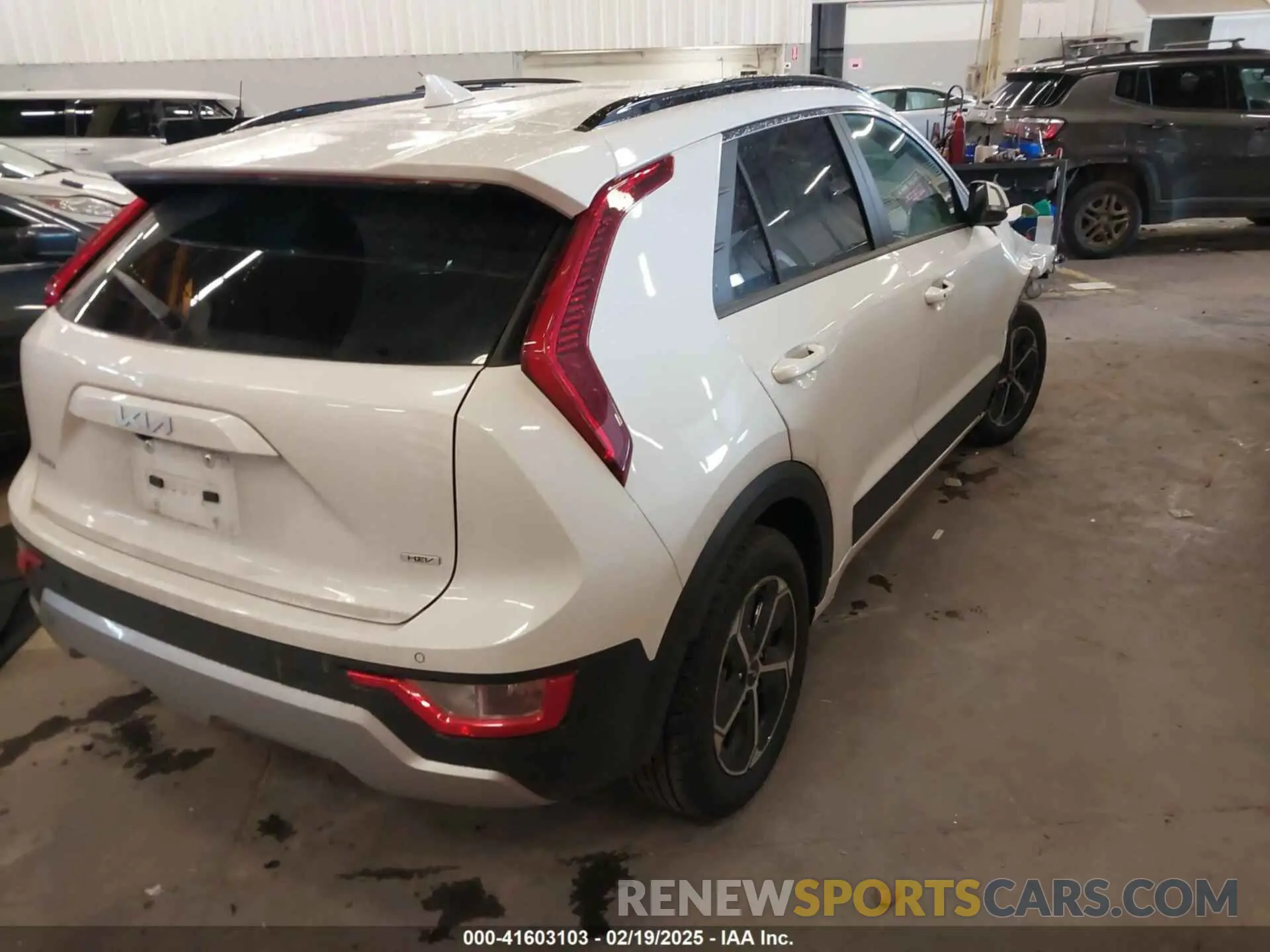 4 Photograph of a damaged car KNDCR3LE8R5127624 KIA NIRO 2024
