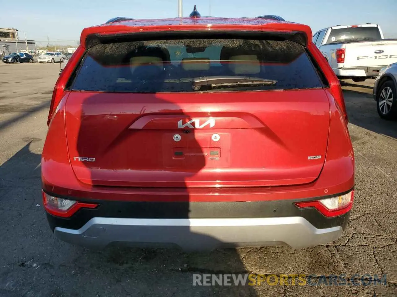 6 Photograph of a damaged car KNDCR3LE9R5136929 KIA NIRO 2024