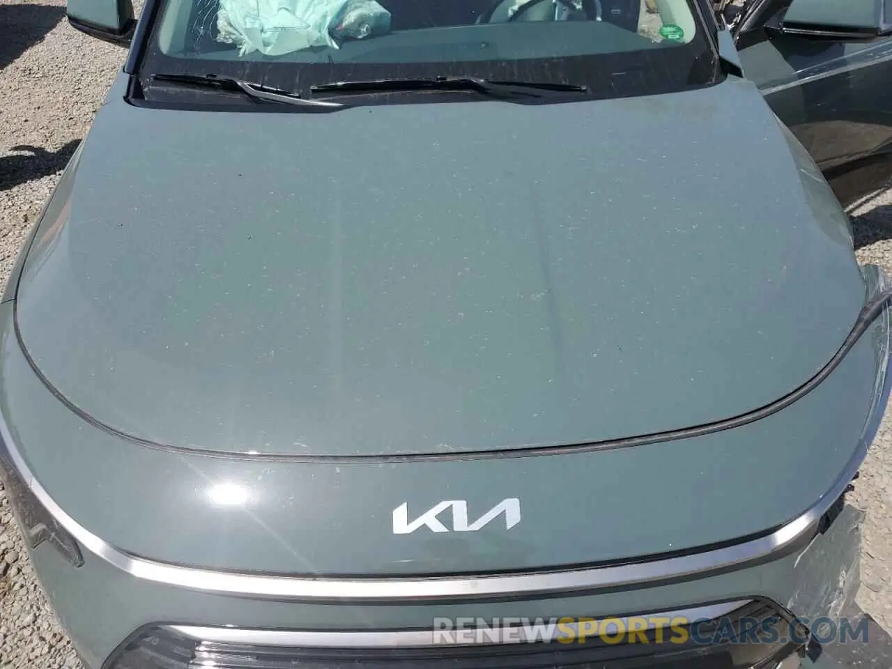 13 Photograph of a damaged car KNDCR3LE9R5188111 KIA NIRO 2024