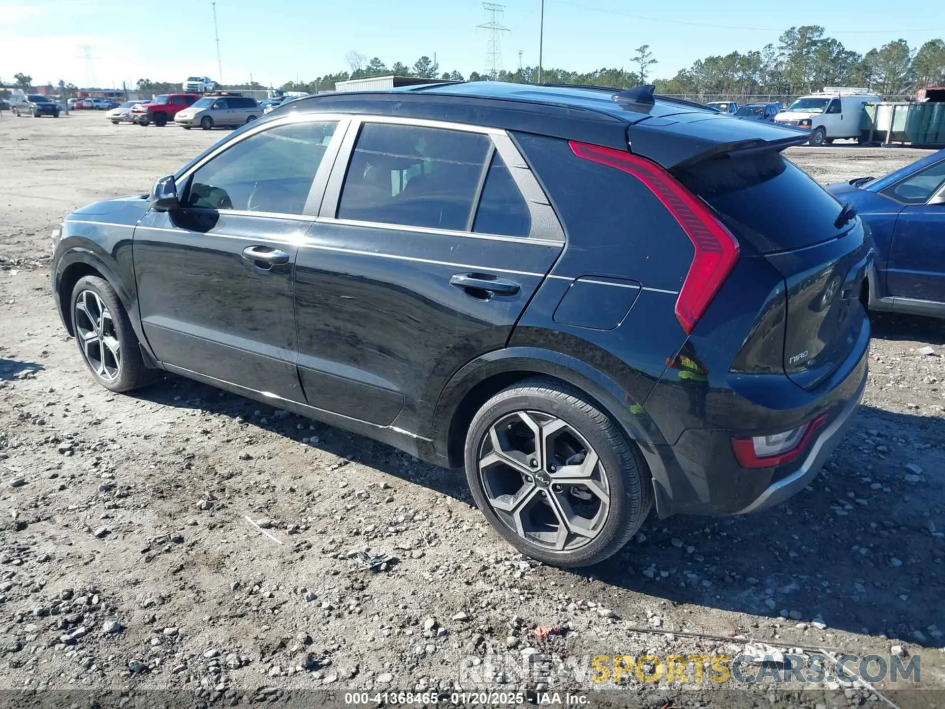3 Photograph of a damaged car KNDCT3LE3R5135227 KIA NIRO 2024