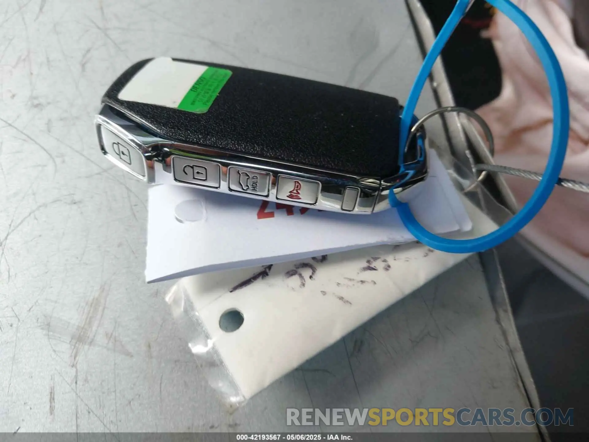 11 Photograph of a damaged car KNDCT3LE5R5124293 KIA NIRO 2024