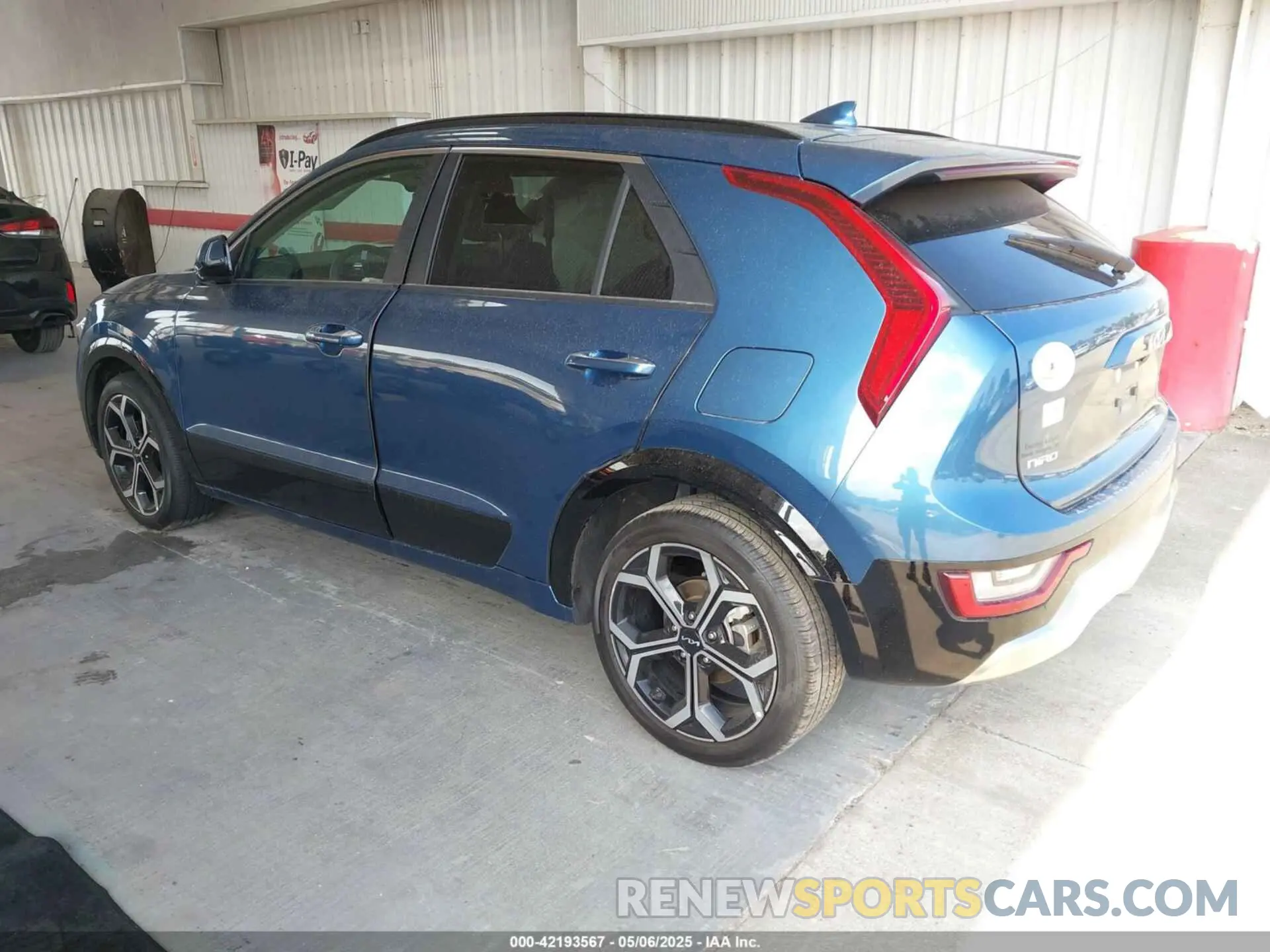 3 Photograph of a damaged car KNDCT3LE5R5124293 KIA NIRO 2024