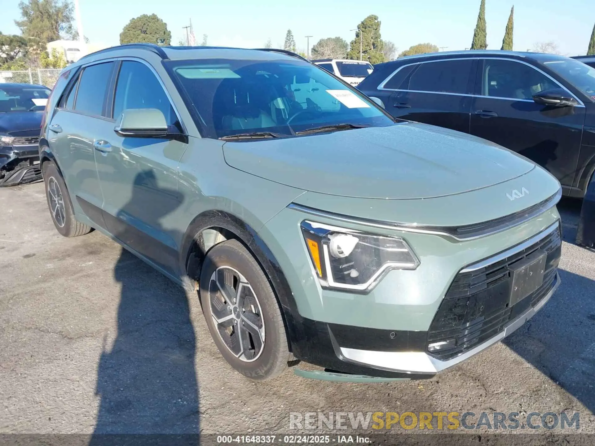 1 Photograph of a damaged car KNDCT3LE5R5125041 KIA NIRO 2024