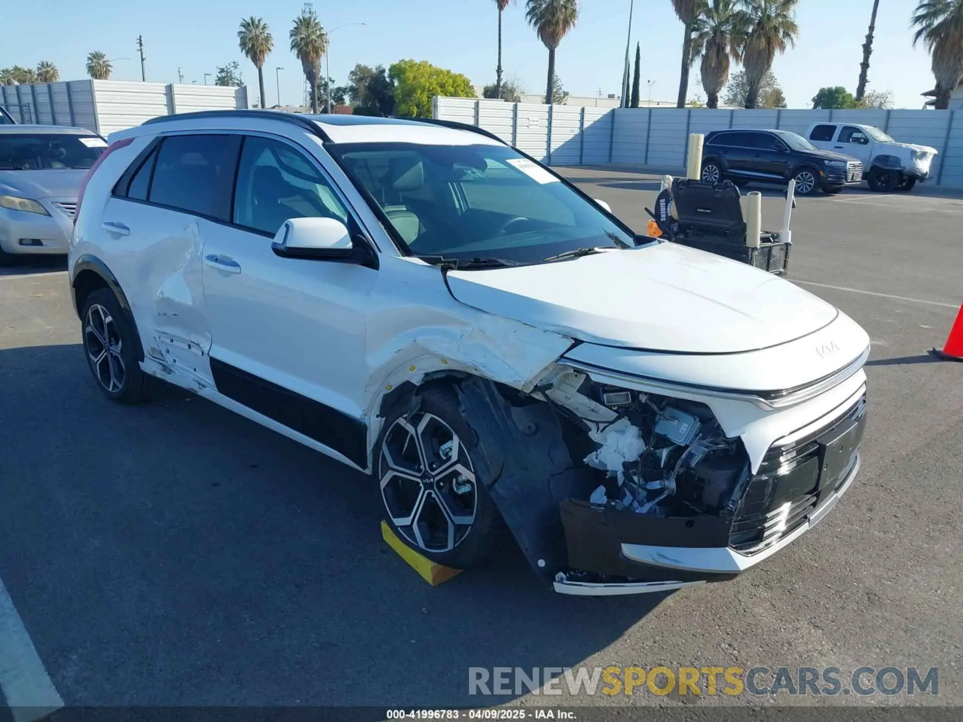 1 Photograph of a damaged car KNDCT3LE9R5122188 KIA NIRO 2024